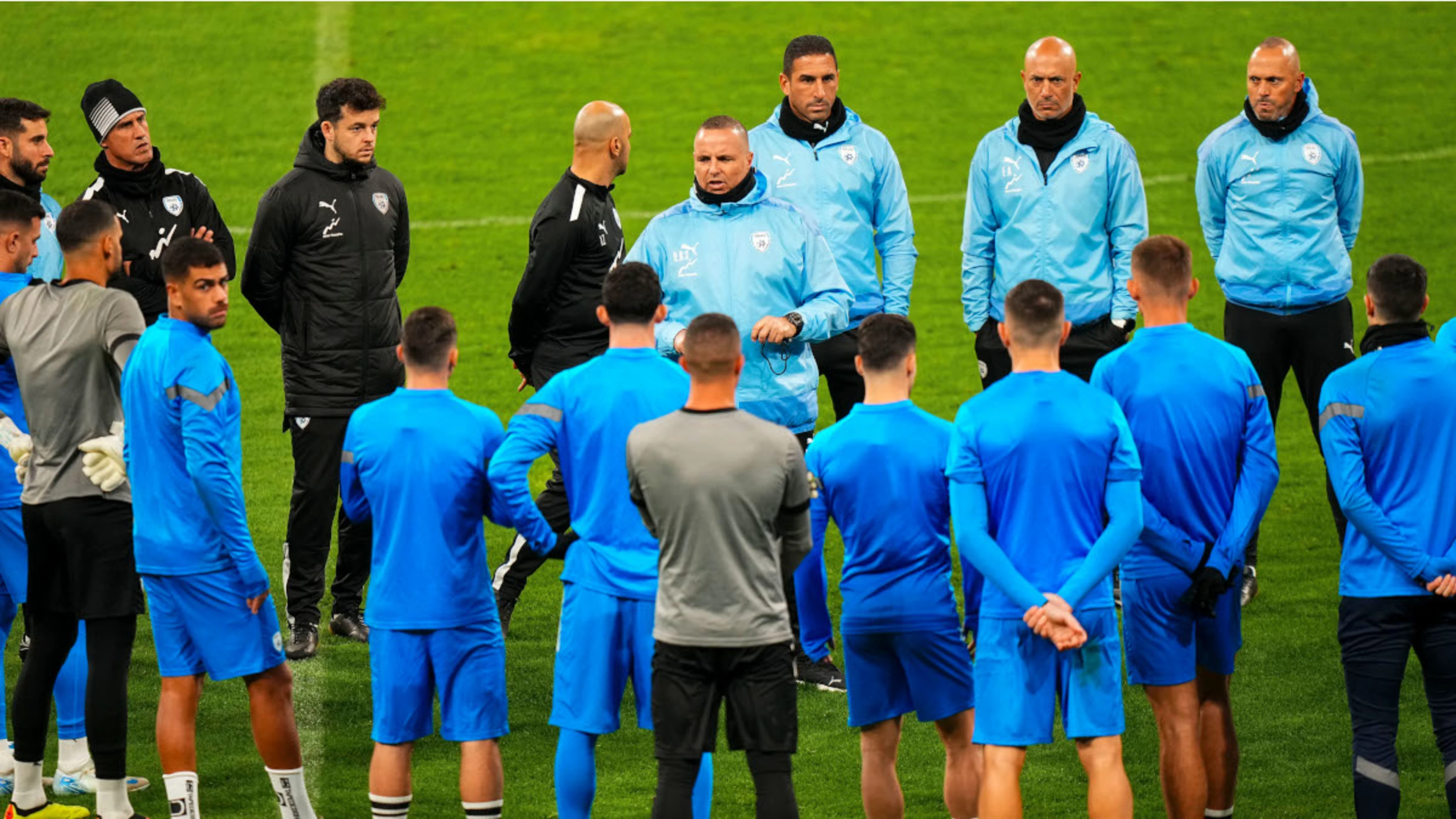 Israel coach Shimon urges team to focus on football