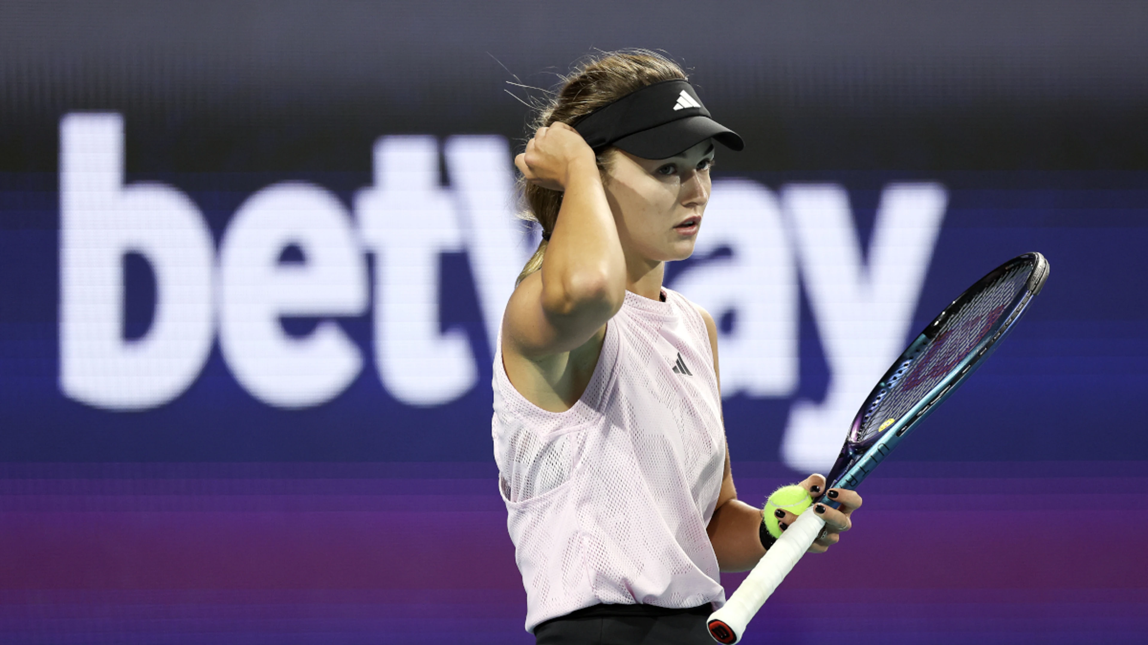 Qualifiers Pavlyuchenkova, Kalinskaya pull off upsets in Adelaide