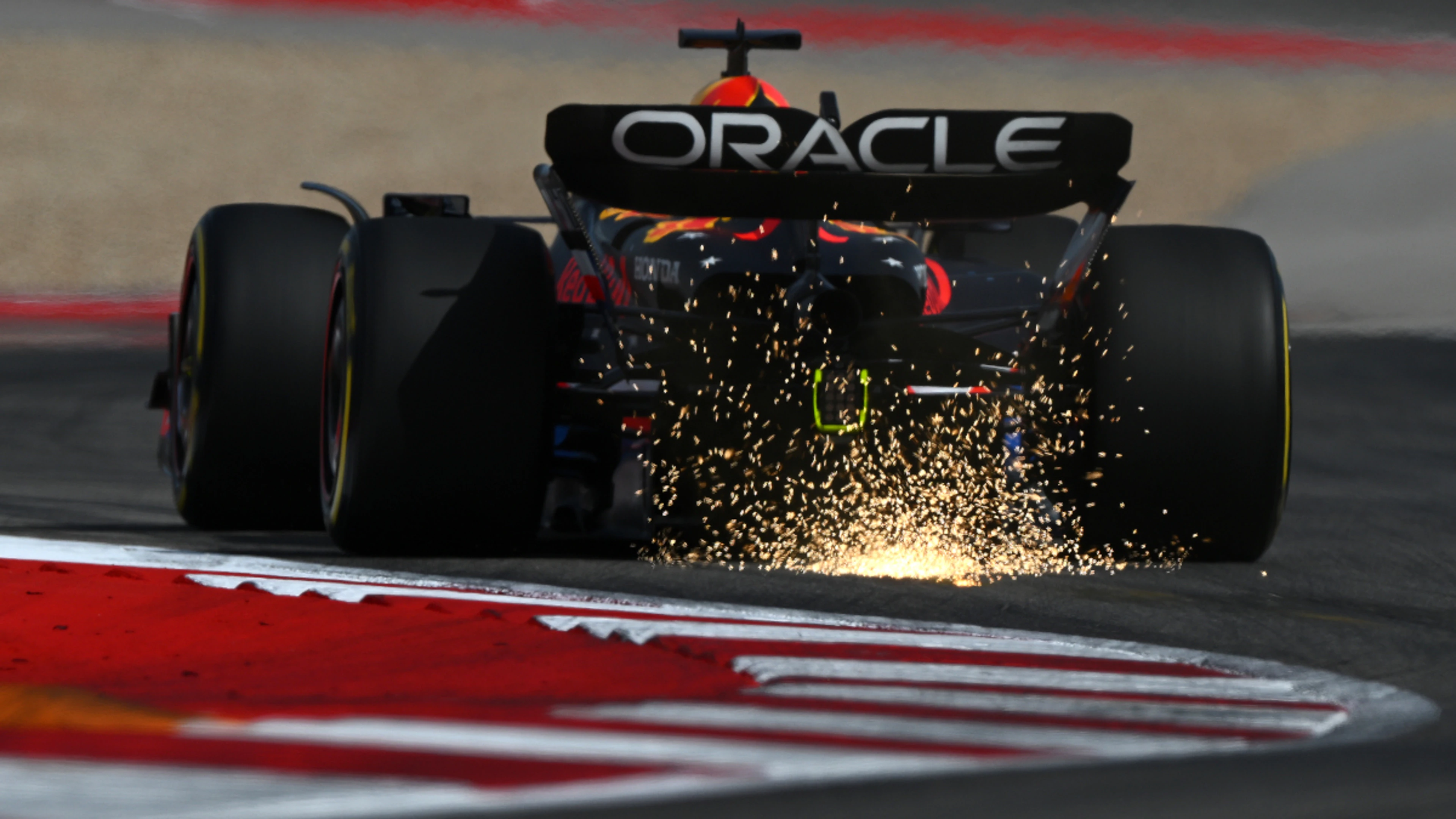 Verstappen takes pole for F1's Austin sprint race