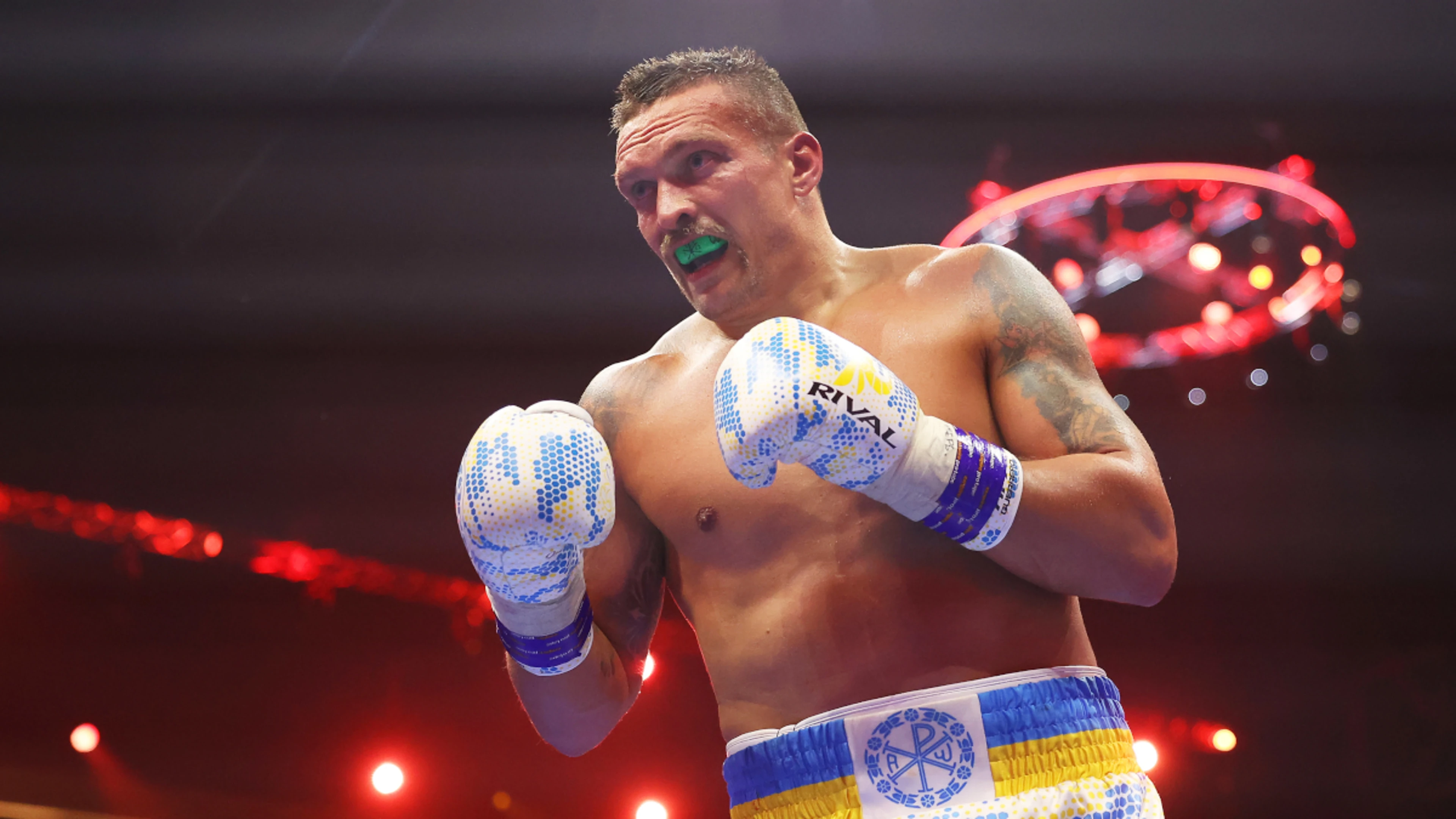 Heavyweight champion Usyk promises payout if Ukrainians win medals