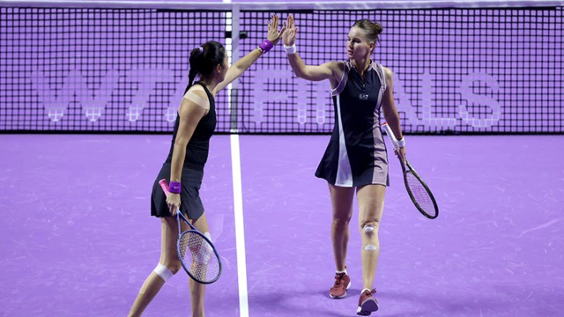 Errani/Paolini v Chan/Kudermetova | Day 6 Doubles | Highlights | WTA Finals