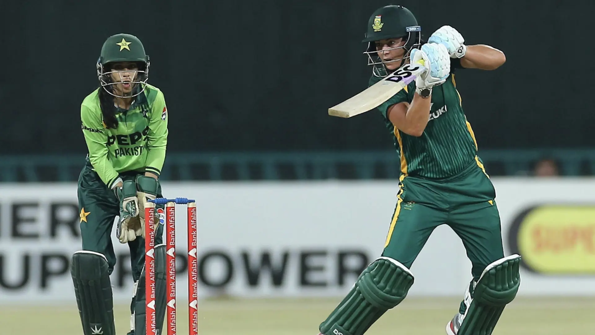 South Africa Women win toss and bat first