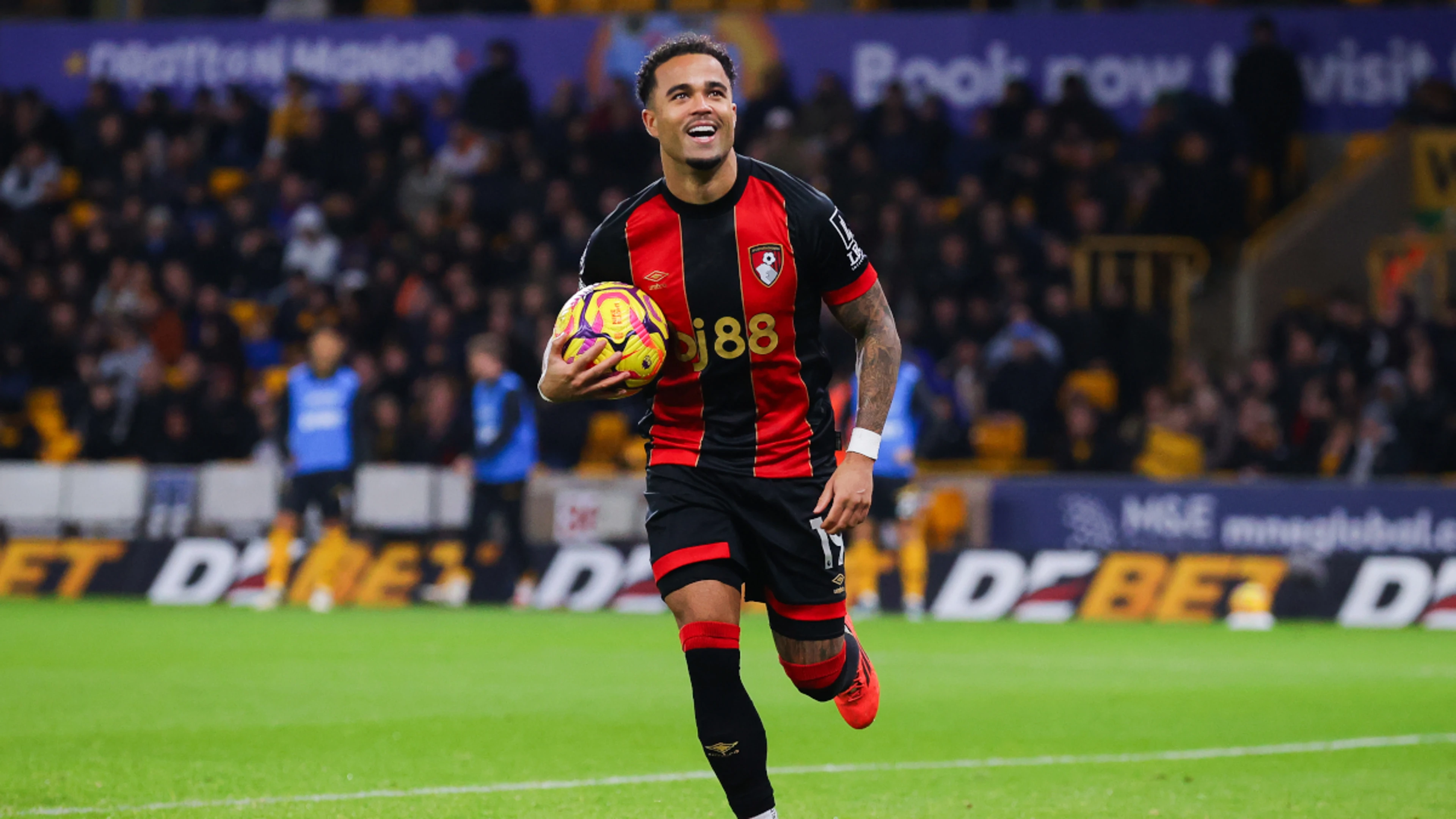 Kluivert bags penalty hat-trick to lift Bournemouth to win over Wolves