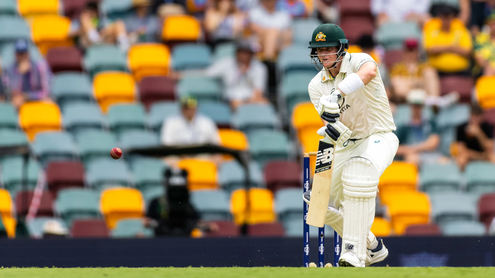 Battling Smith leads Australia to 104-3 in third test against India