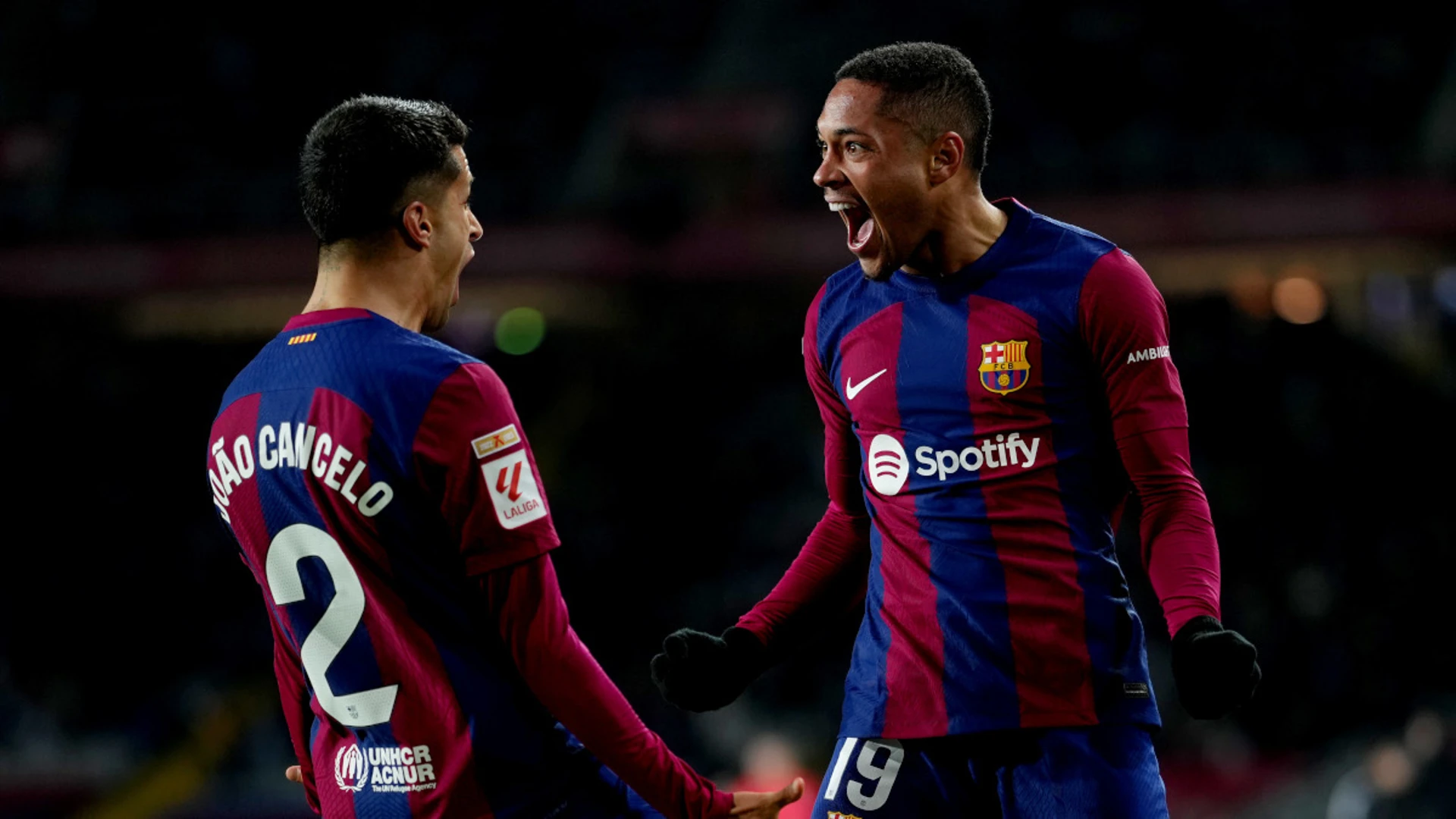 Roque fires Barca to narrow win, Atletico edge Rayo