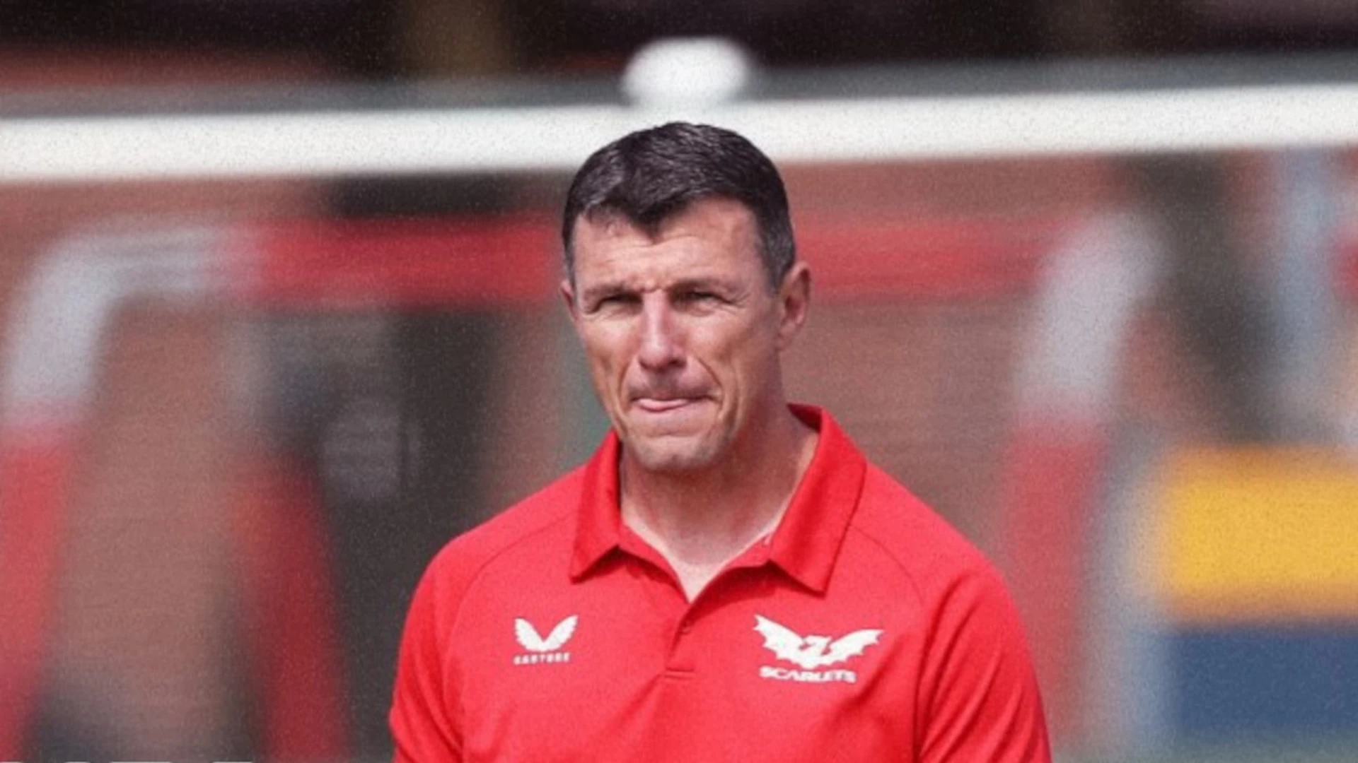 Van den Berg firing up Scarlets to give Bulls heated reception