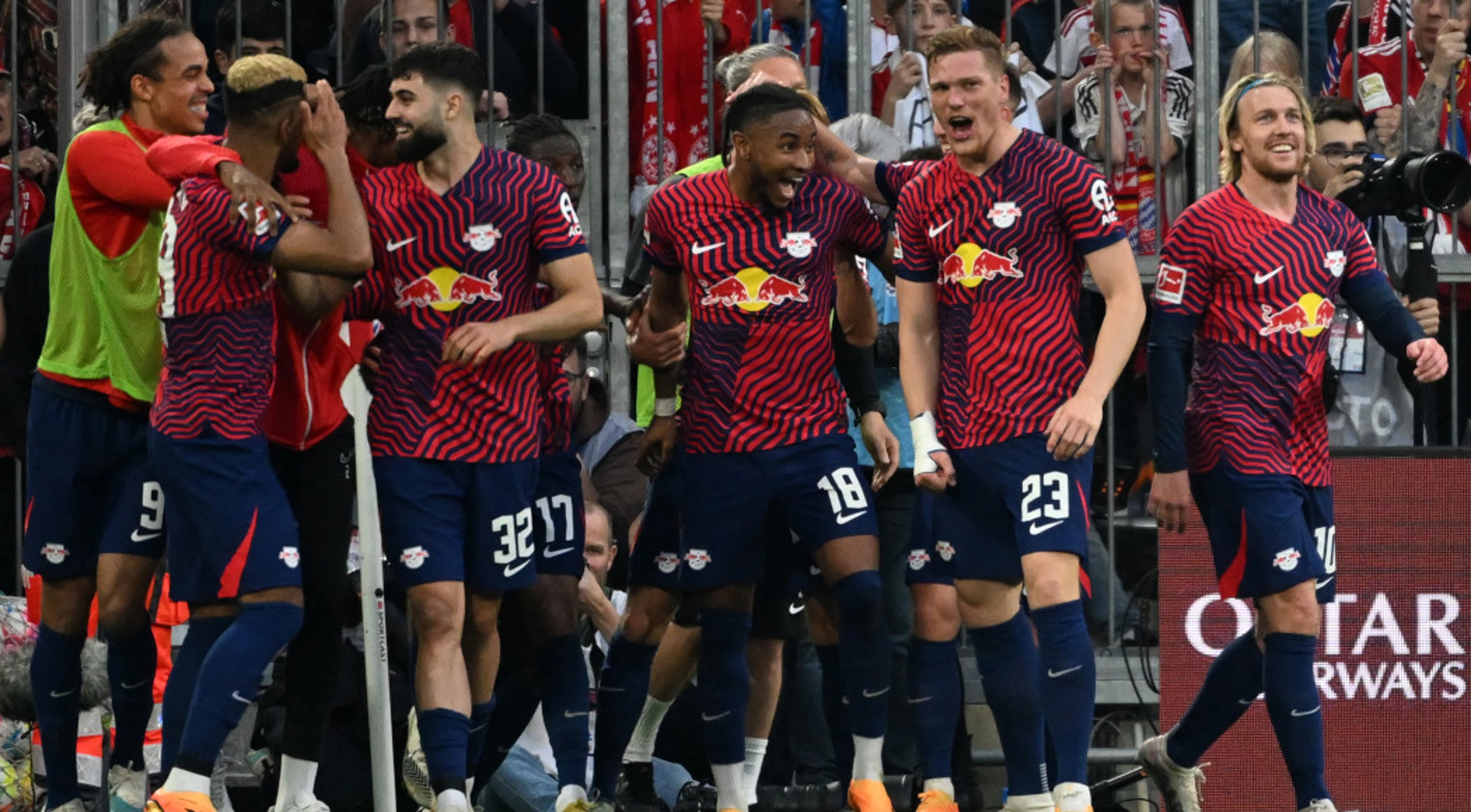 Leipzig thump Bayern to hand Dortmund title edge