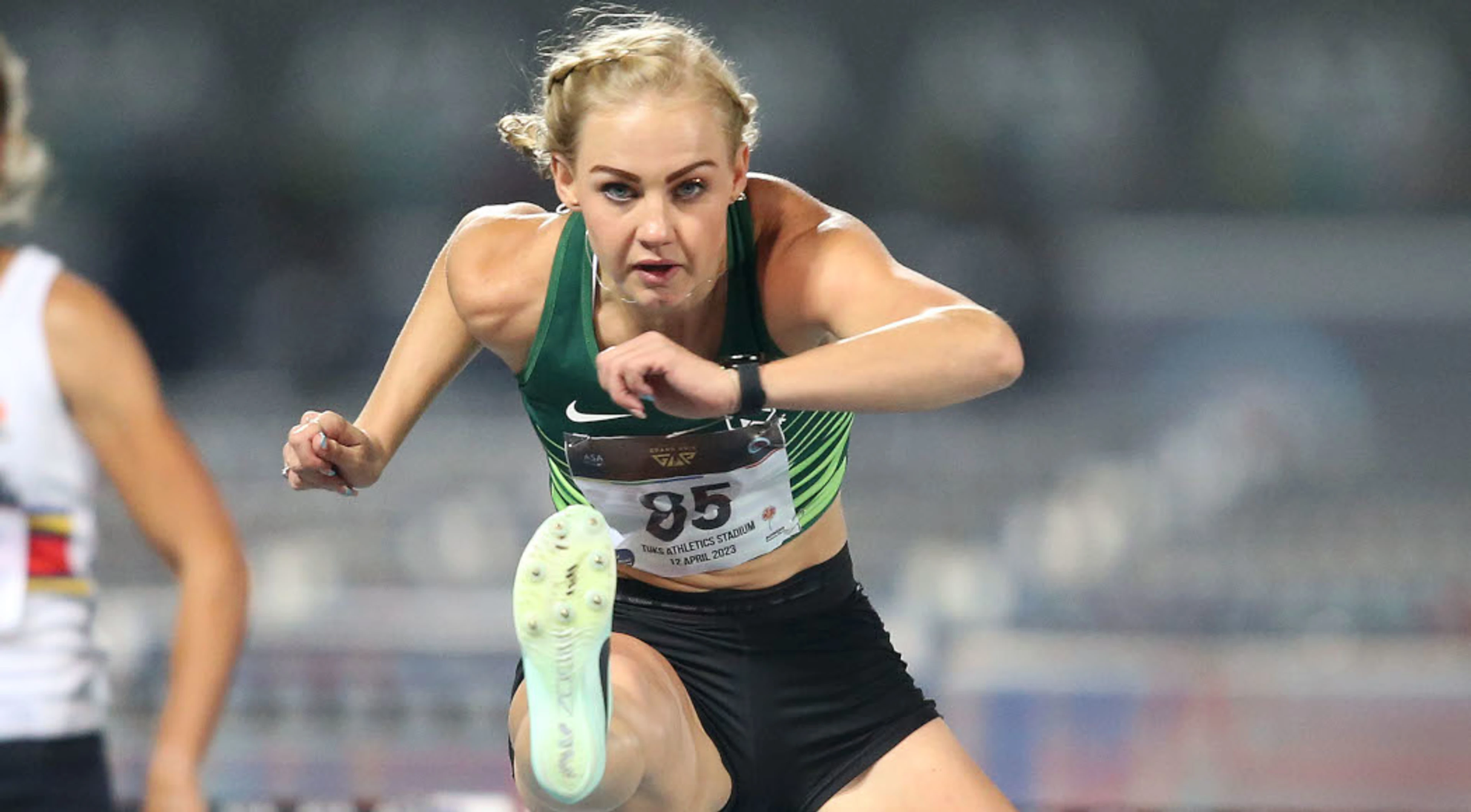Fourie races to a 15th consecutive victory in the 100m-hurdles