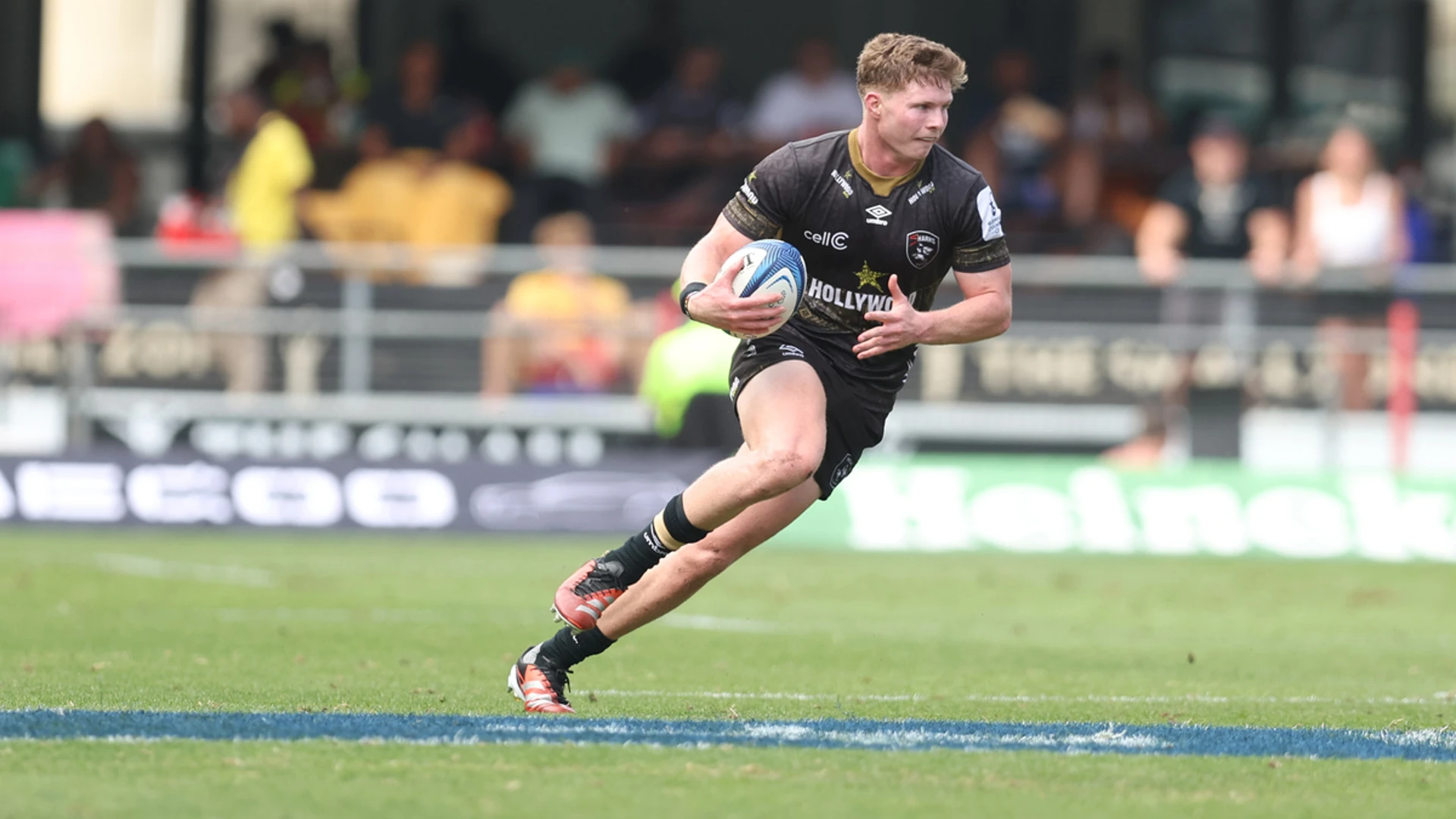 LOCKED IN: Hooker and Nche extend Sharks contracts