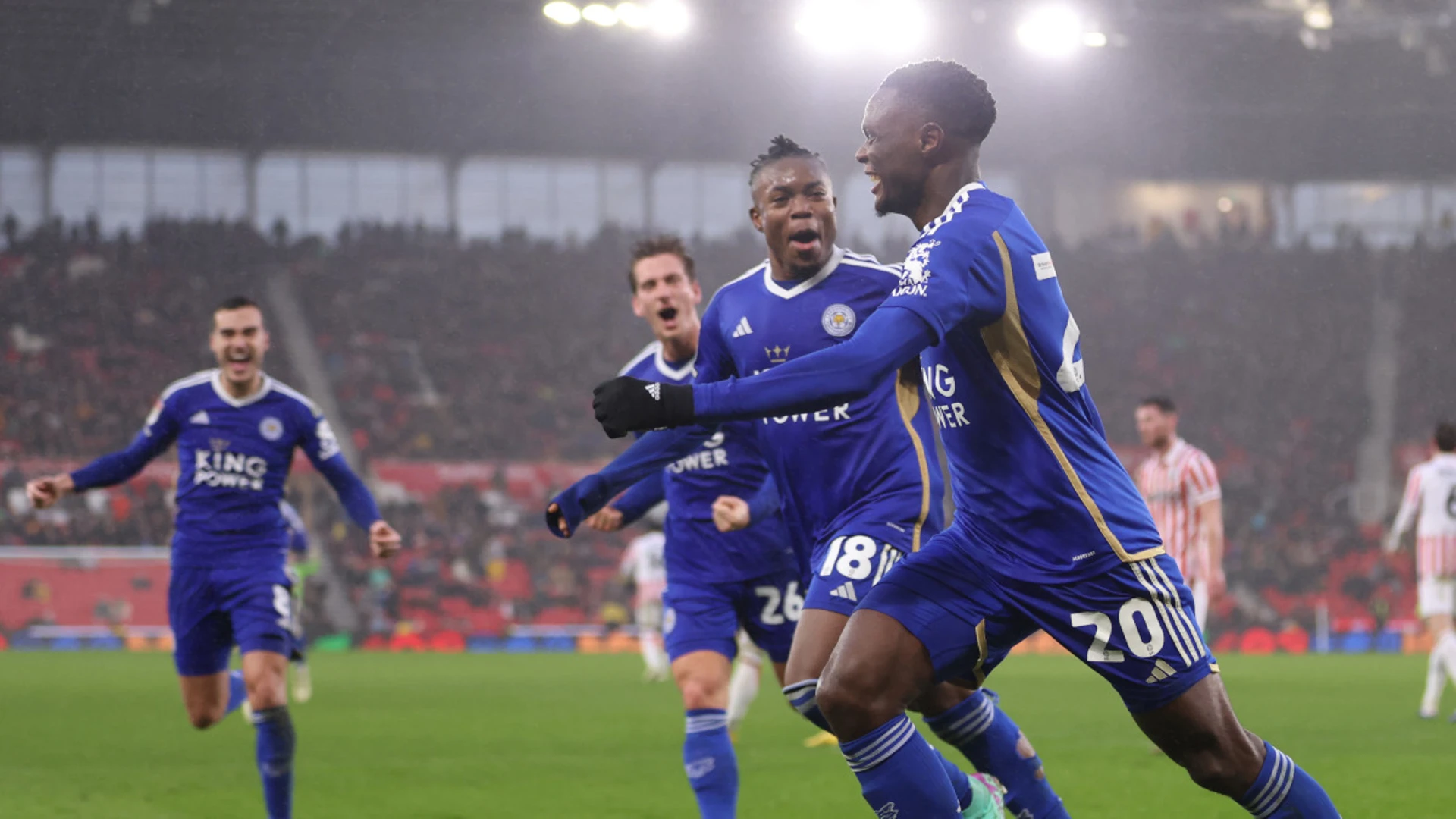 Ruthless Leicester power towards Premier League