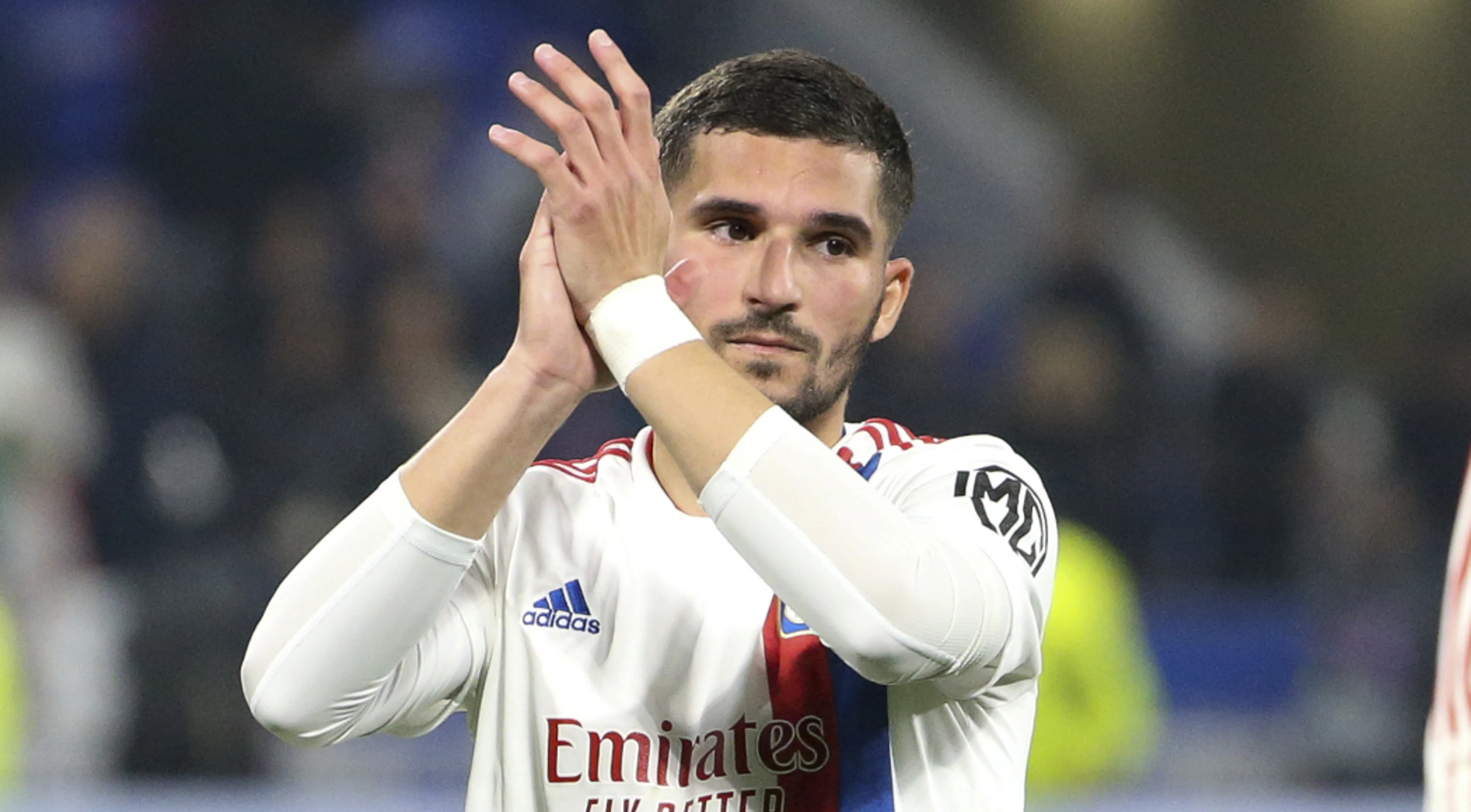 Aouar switches allegiance from France to Algeria