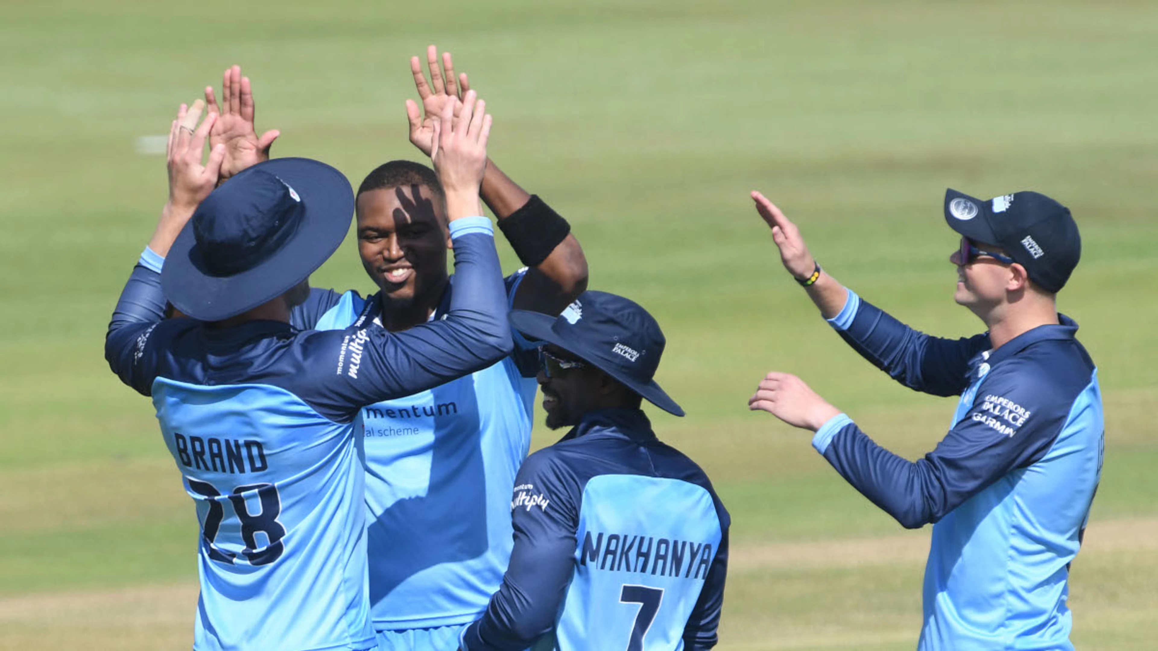 Titans, Lions and Dolphins win big