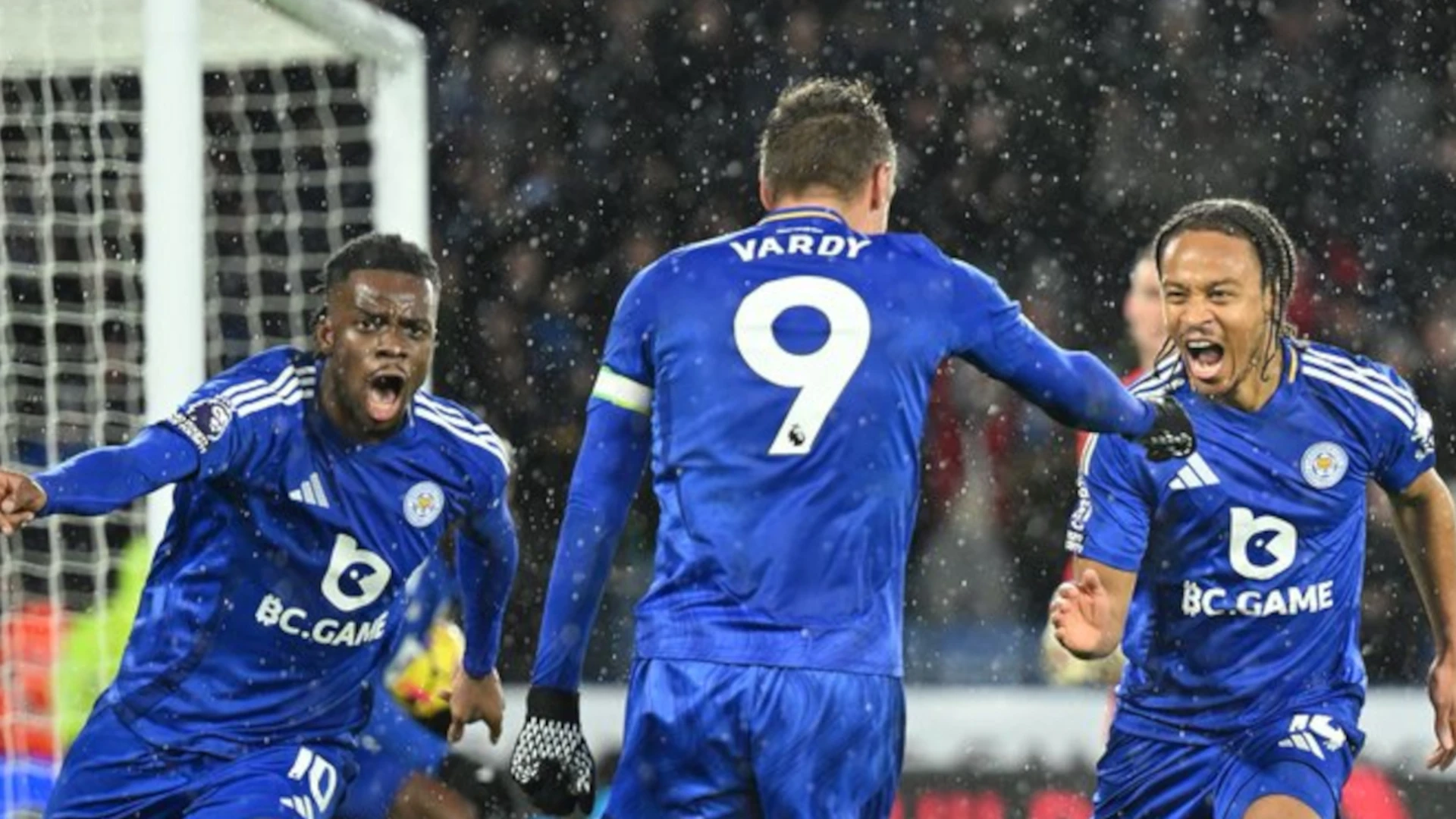 Vardy leads Leicester to comeback draw against Brighton