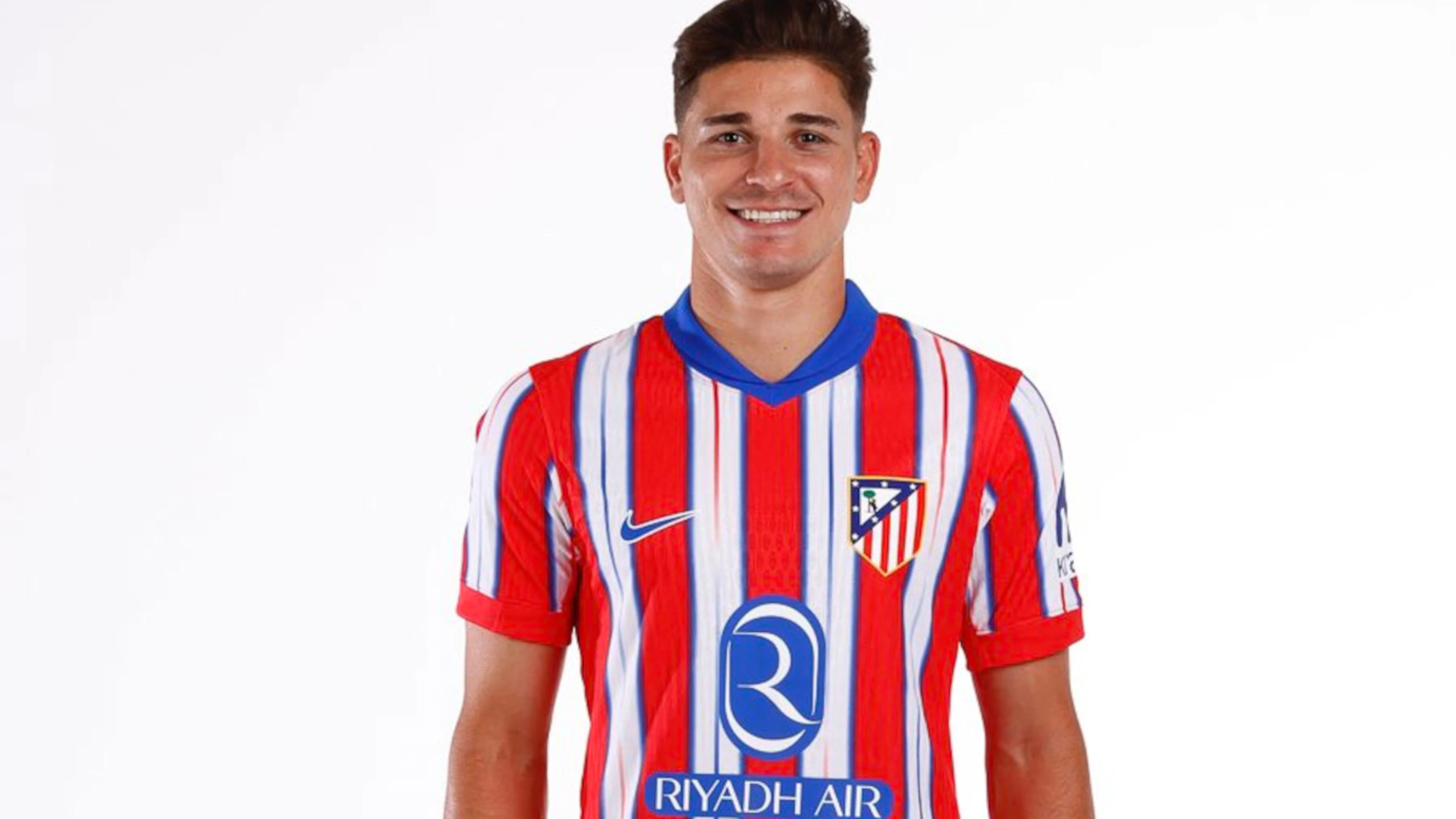 Atletico sign Man City striker Alvarez