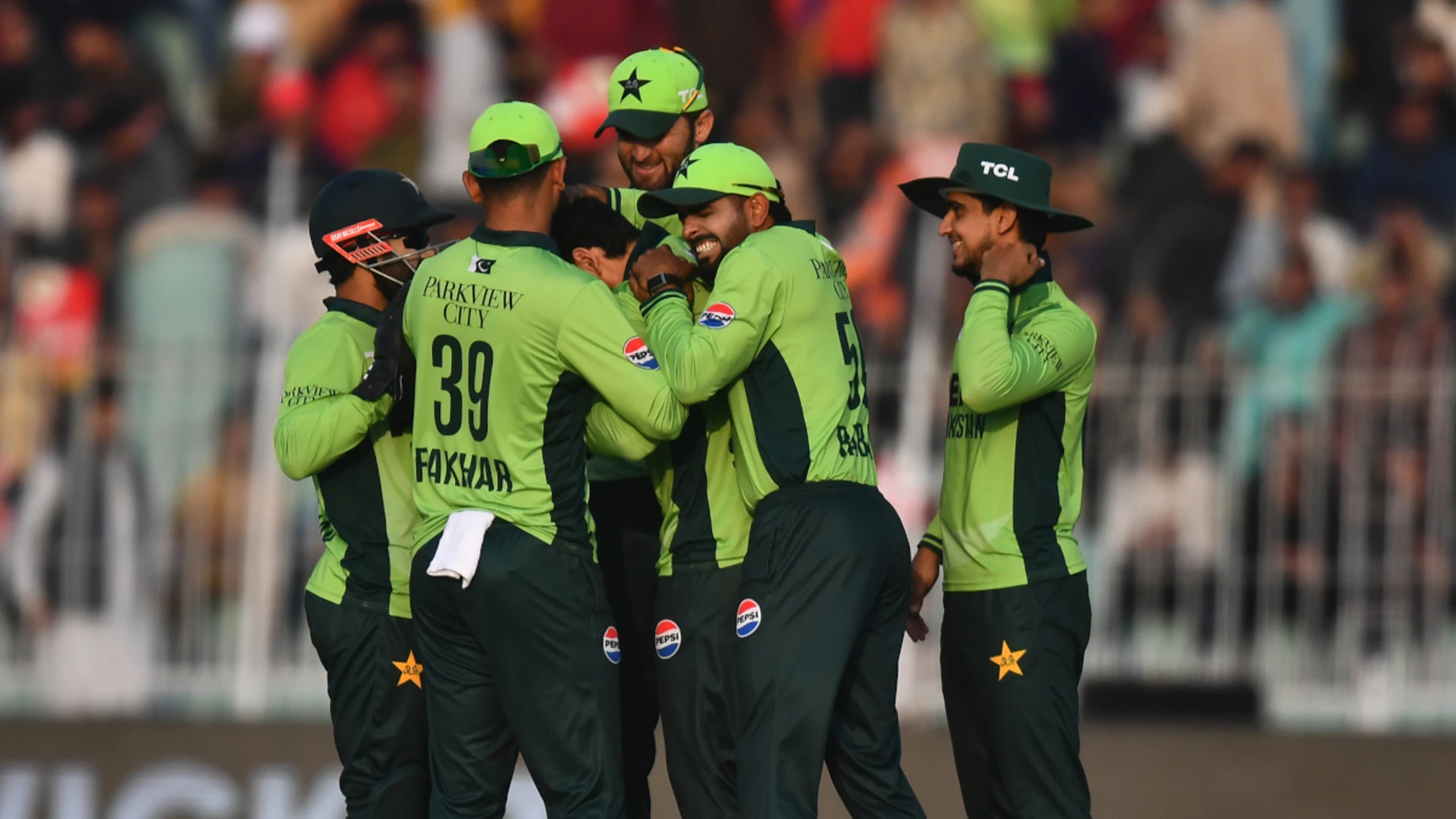 Azam ends century drought as Pakistan seal Sri Lanka ODI series