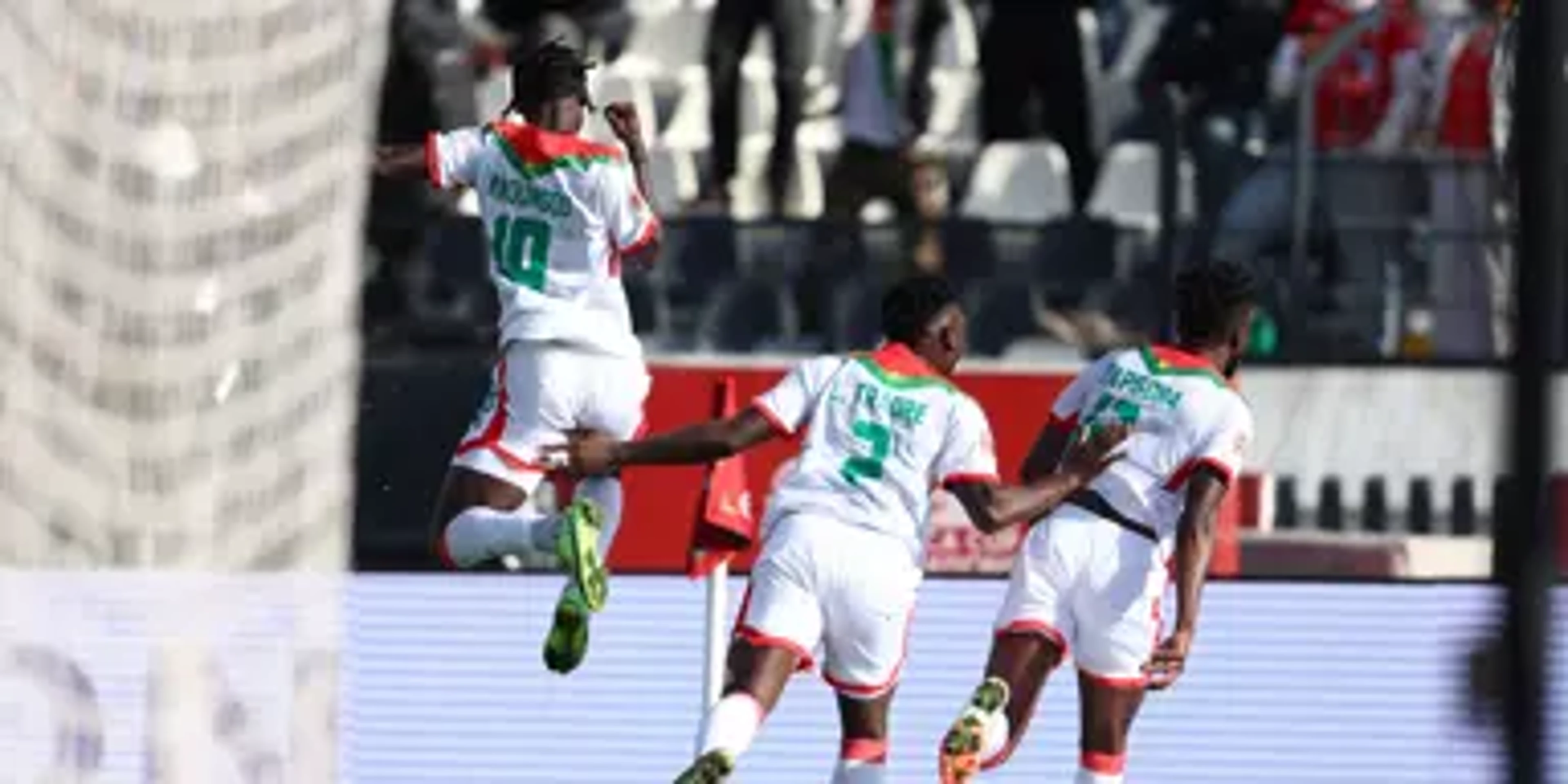 Stoppage-time comeback gives Burkina Faso victory in opener