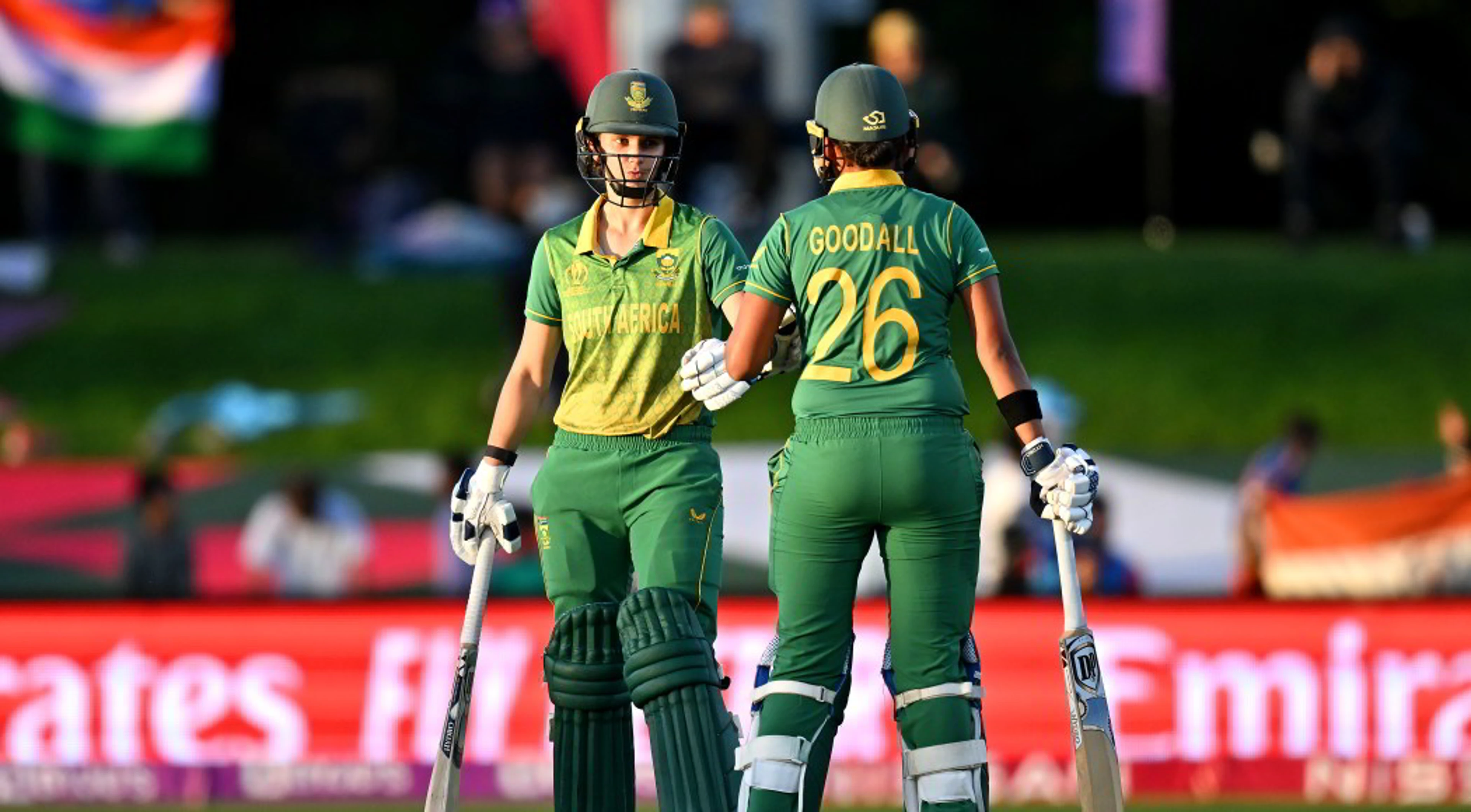 Du Preez keeps her cool as Proteas knock India out of World Cup