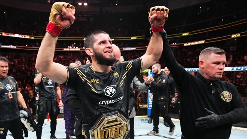 Makhachev sees off ‘Diamond’ to retain lightweight title | SuperSport