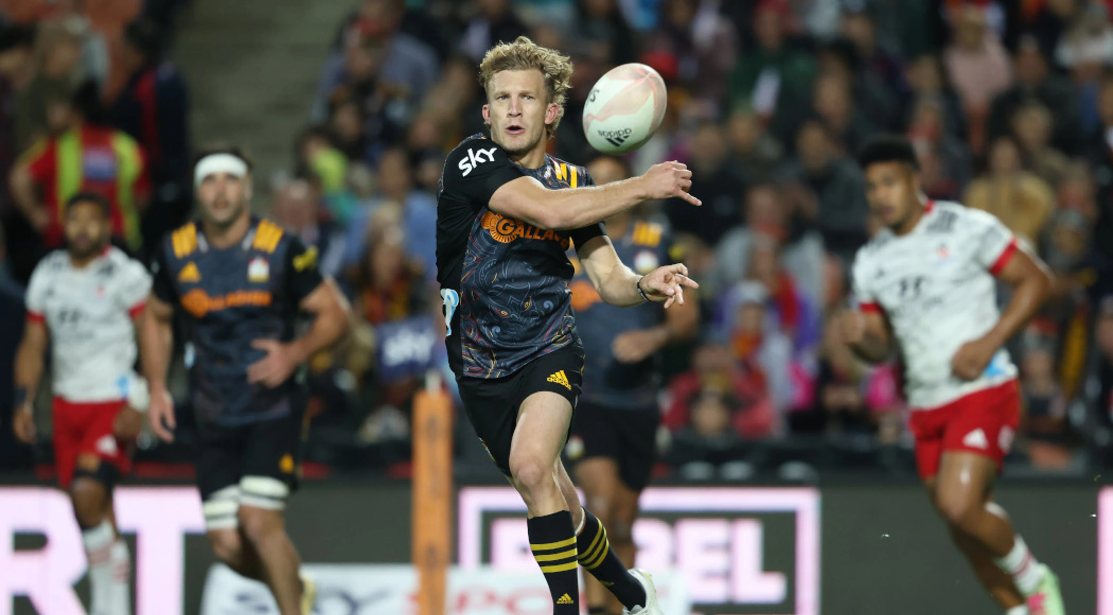 McKenzie kicks Chiefs to vital win over Crusaders