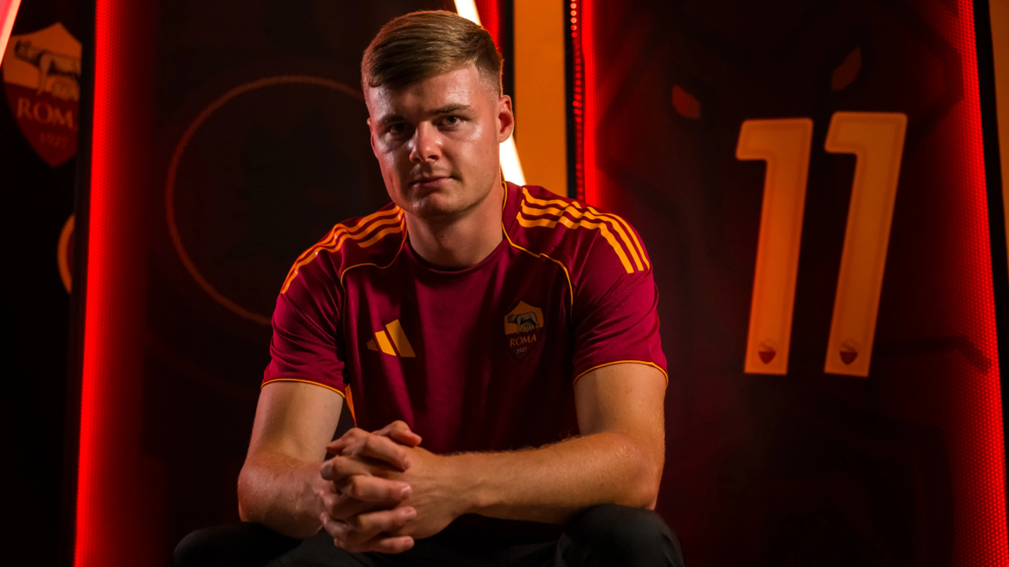 Brighton forward Ferguson joins Roma on loan