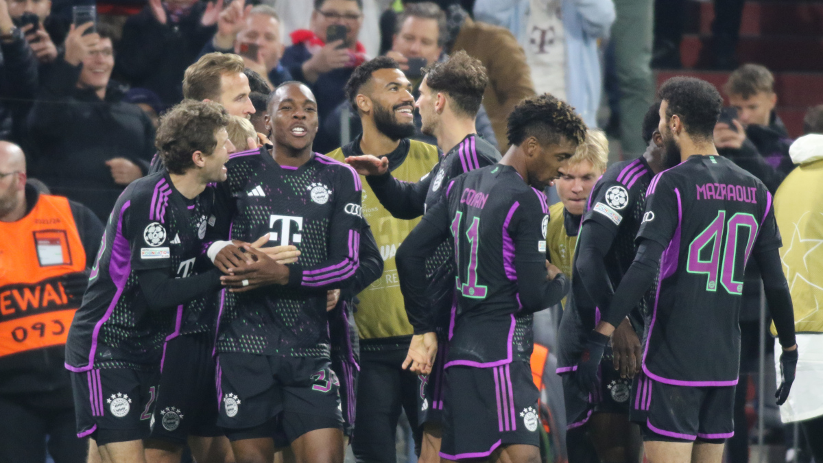 Unbeaten Bayern And Leverkusen Leave Rivals Behind Early In Title Race ...