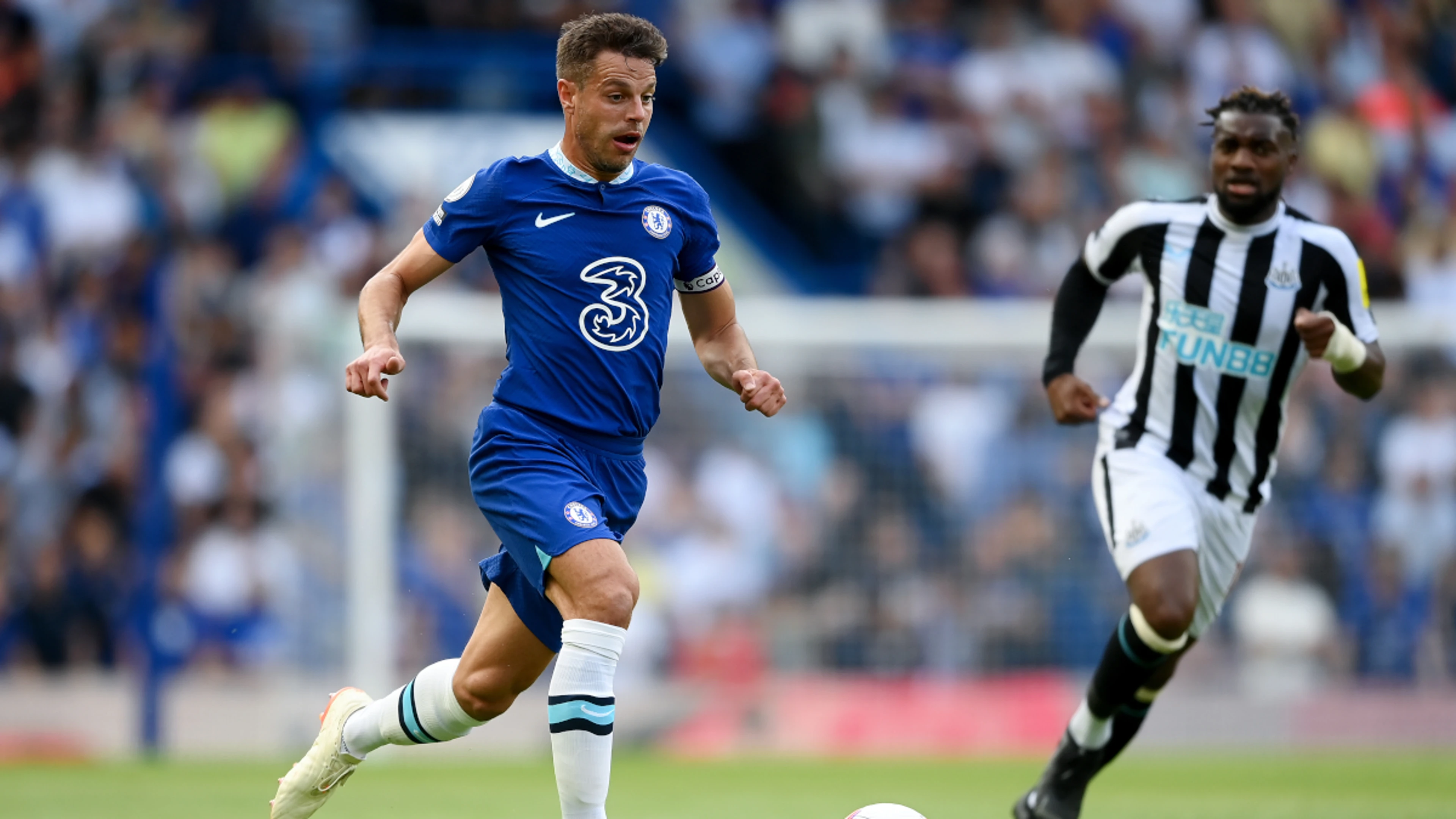 Defender Azpilicueta leaves Chelsea after 11 years