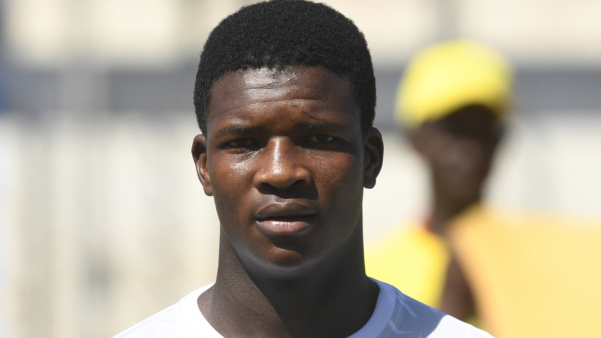 Mbokazi earning rave reviews at DDC as coach tips him for senior-team  football | SuperSport