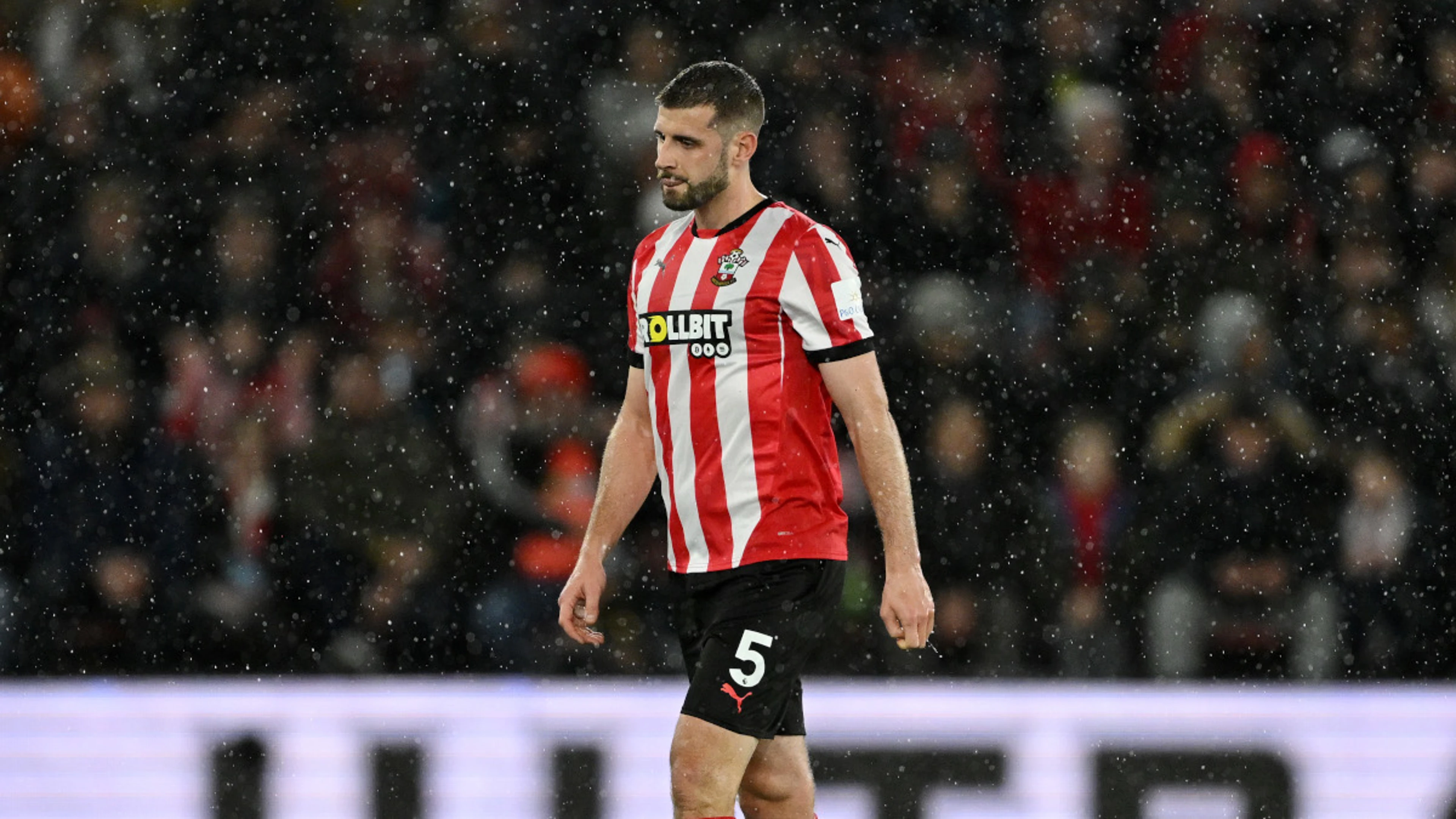 Southampton's Stephens sent off for pulling Cucurella's hair