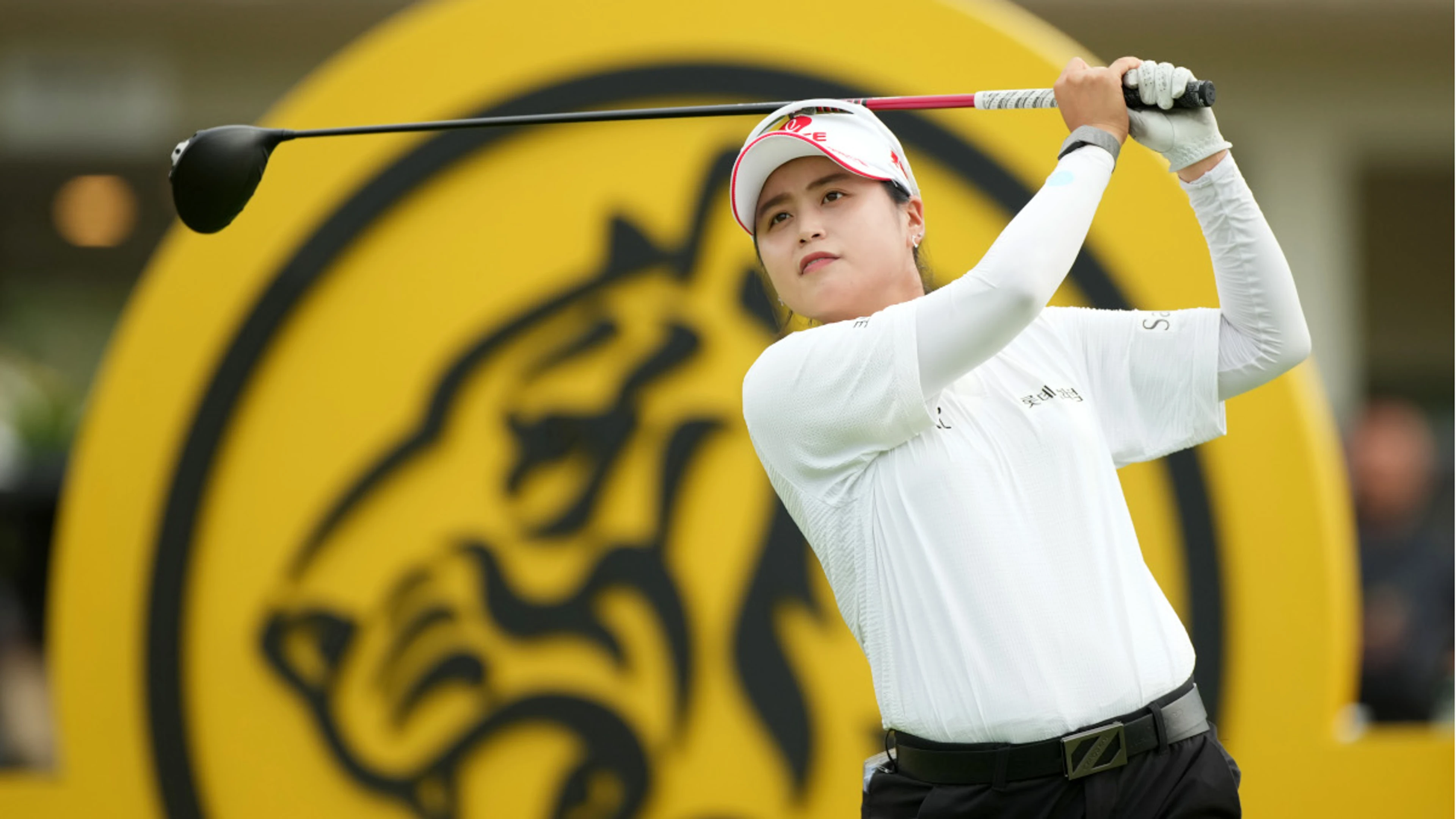  South Korean rides bogey-free round to lead in Malaysia