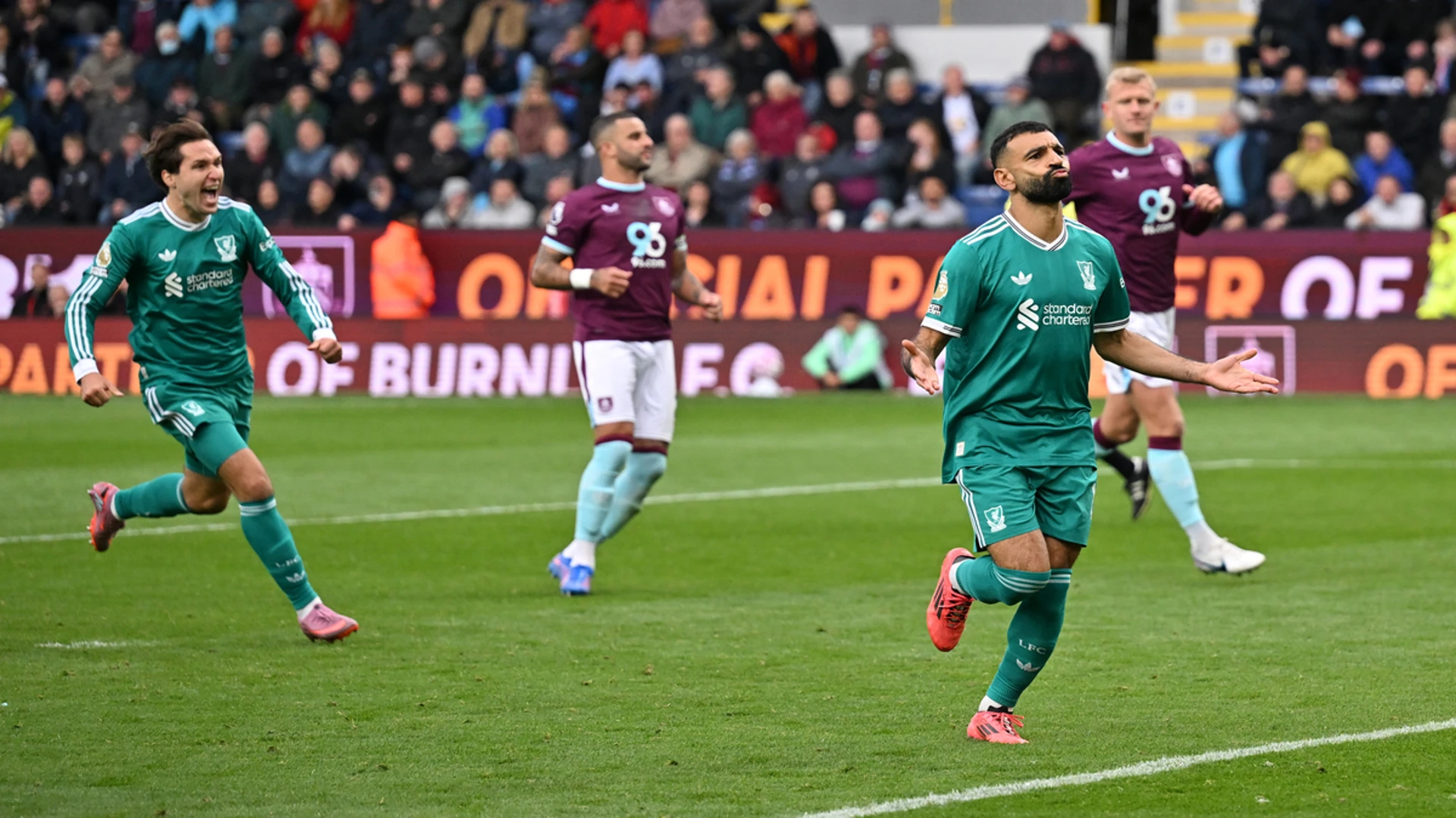 Salah scores last-gasp penalty as Liverpool stay perfect