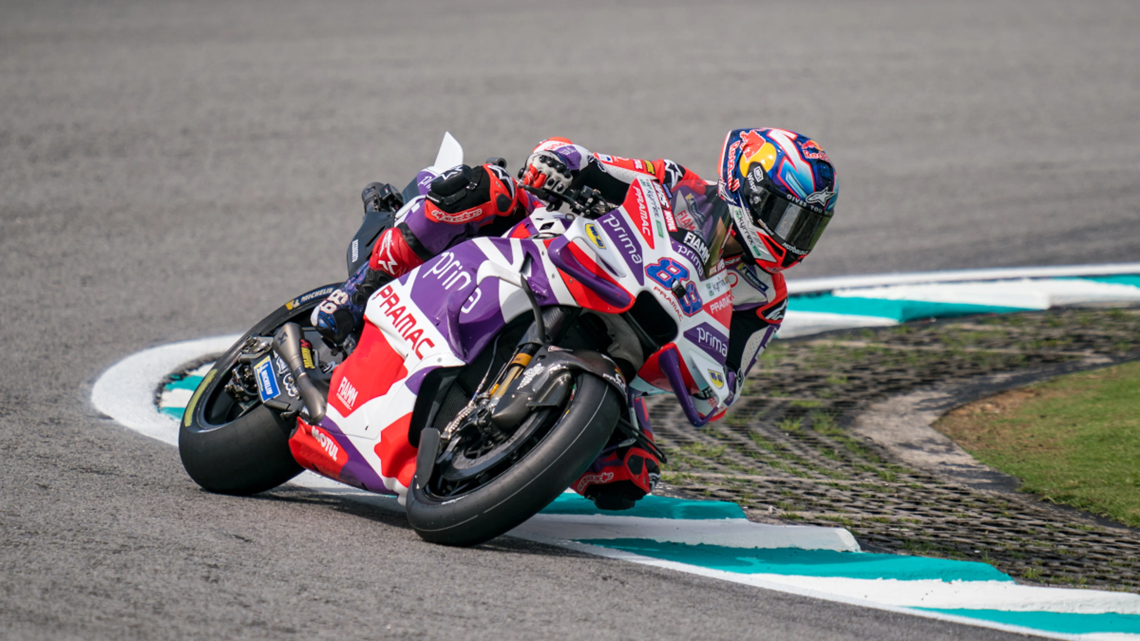 Title-chasing Martin fastest in Malaysian MotoGP opening practice