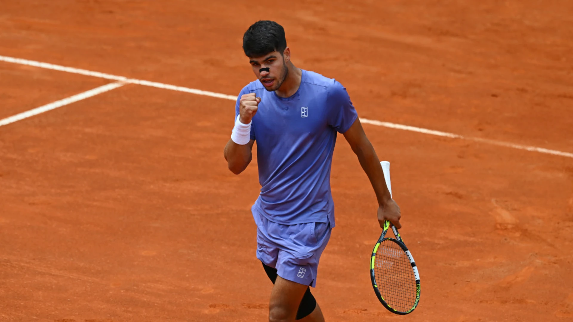 Alcaraz cruises to win at the Italian Open
