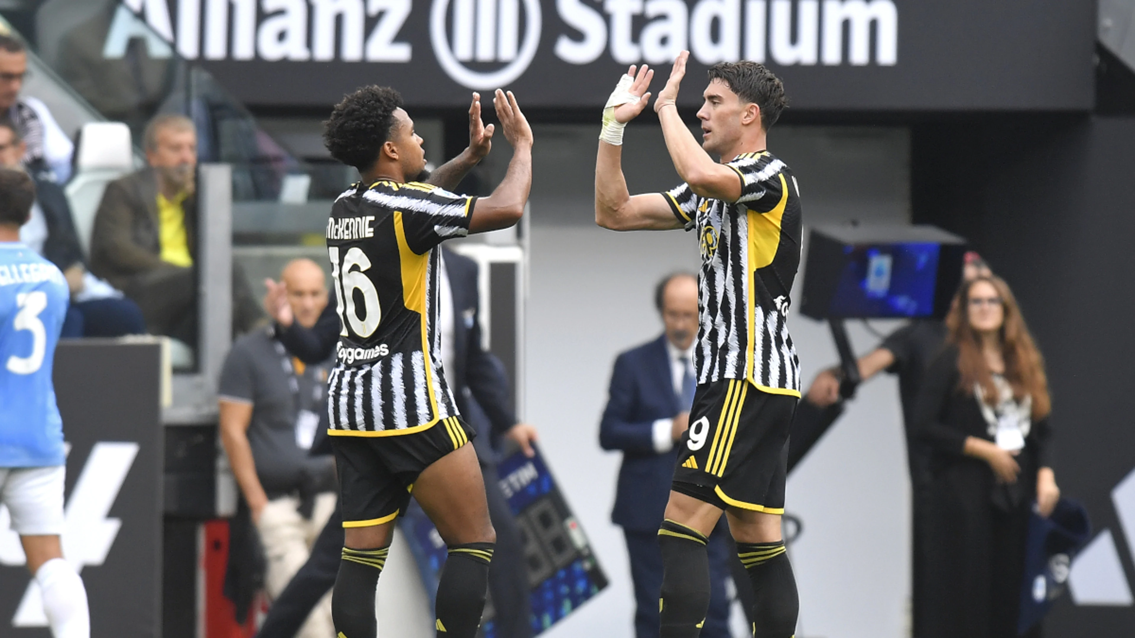 Inter dish out derby destruction to claim Serie A summit