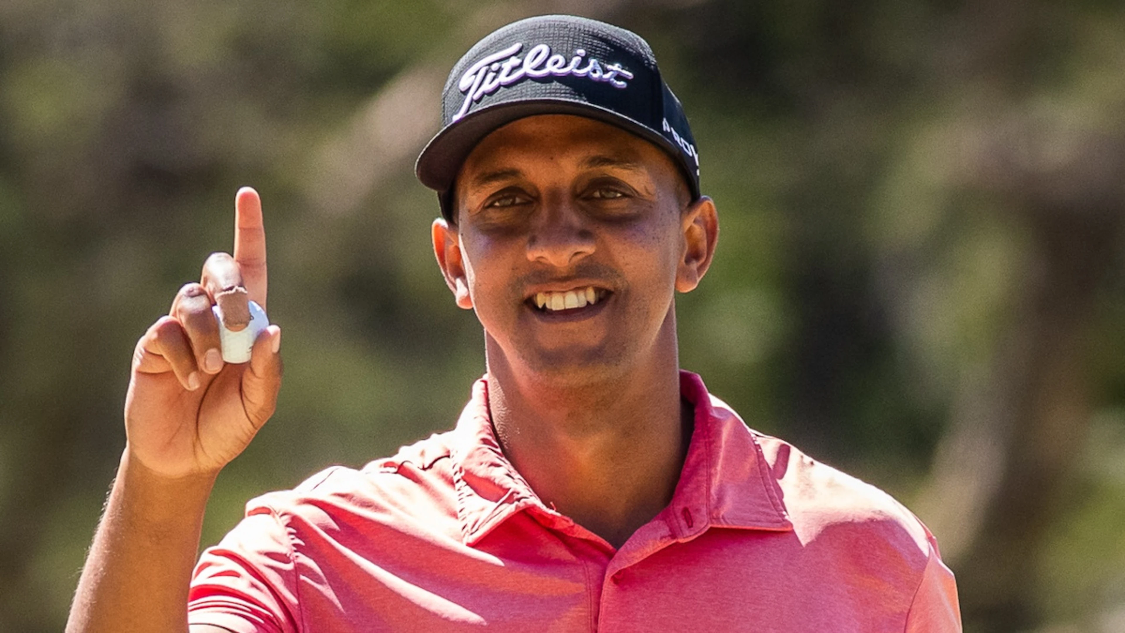 Moore gets memorable hole-in-one to lead Mopani Zambia Open