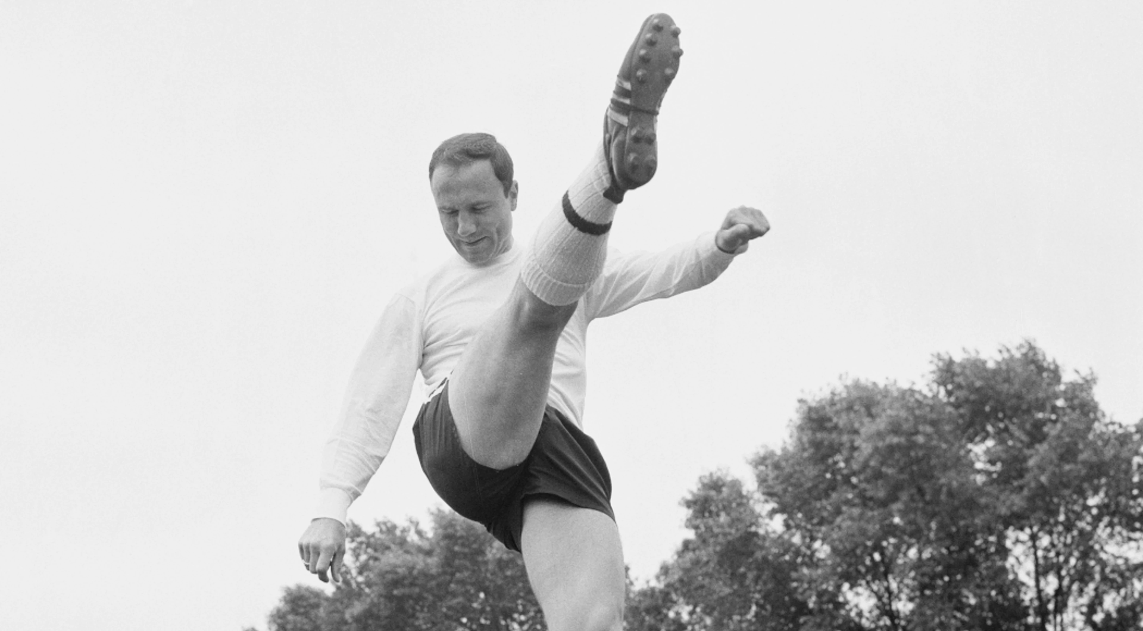 England 1966 World Cup winner Cohen dies