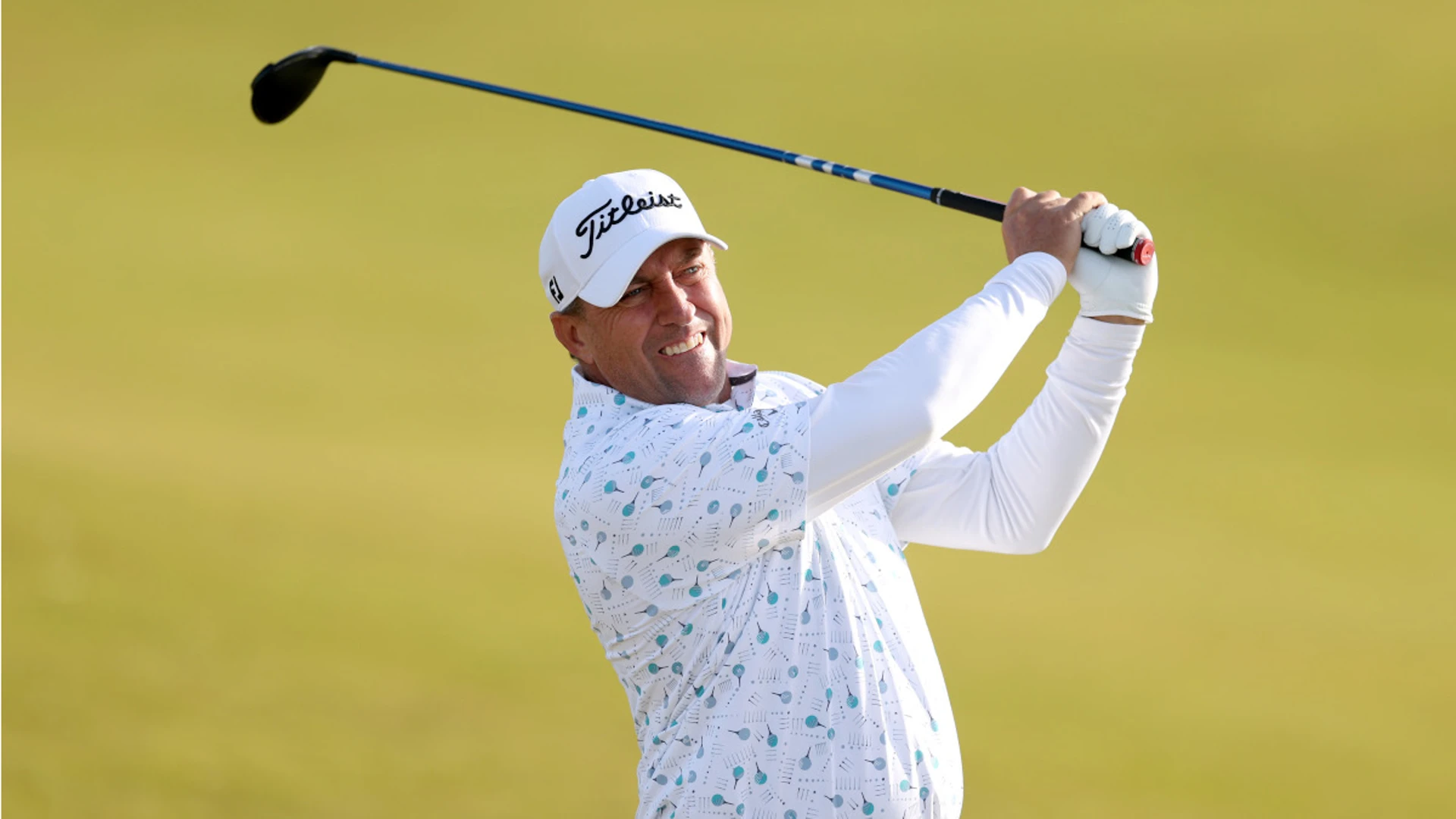 Fichardt leads Dunhill Links with 61