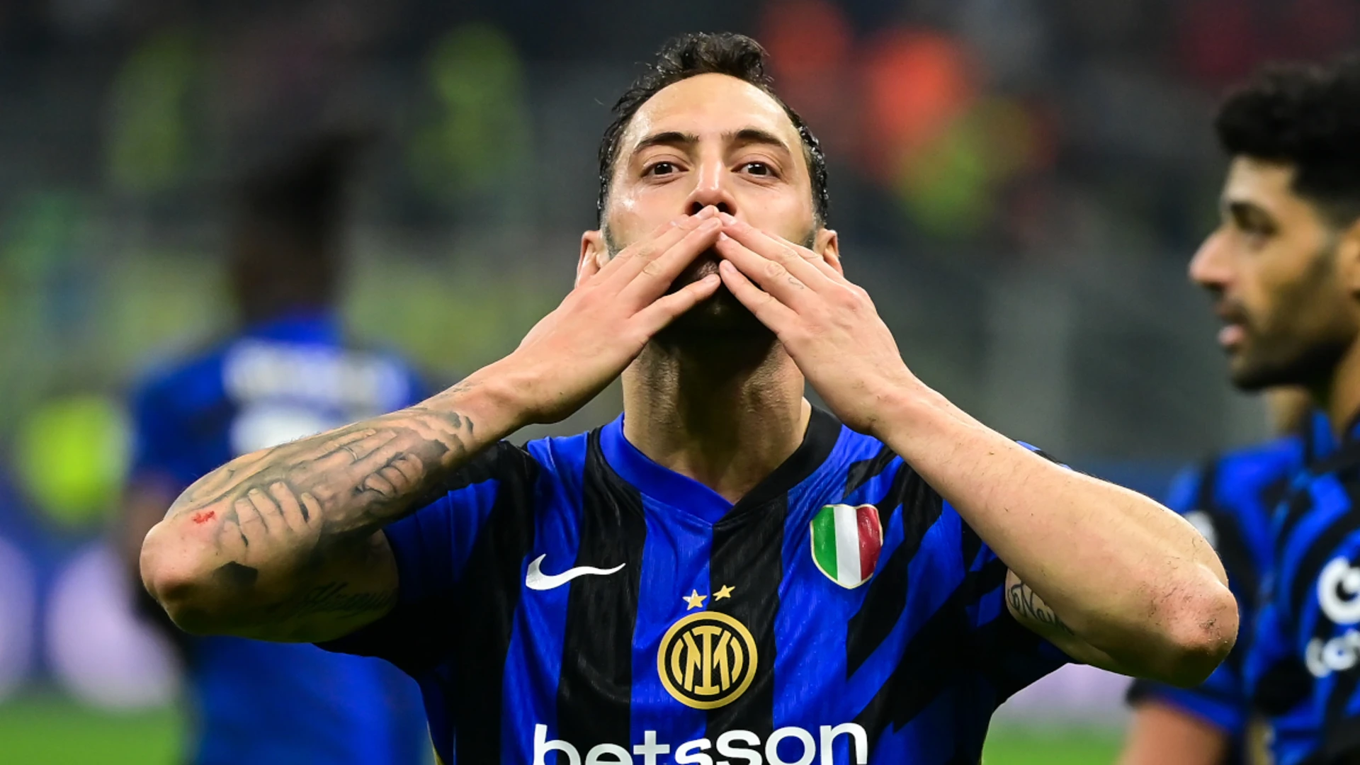 Calhanoglu fires unbeaten Inter to Champions League win over Arsenal