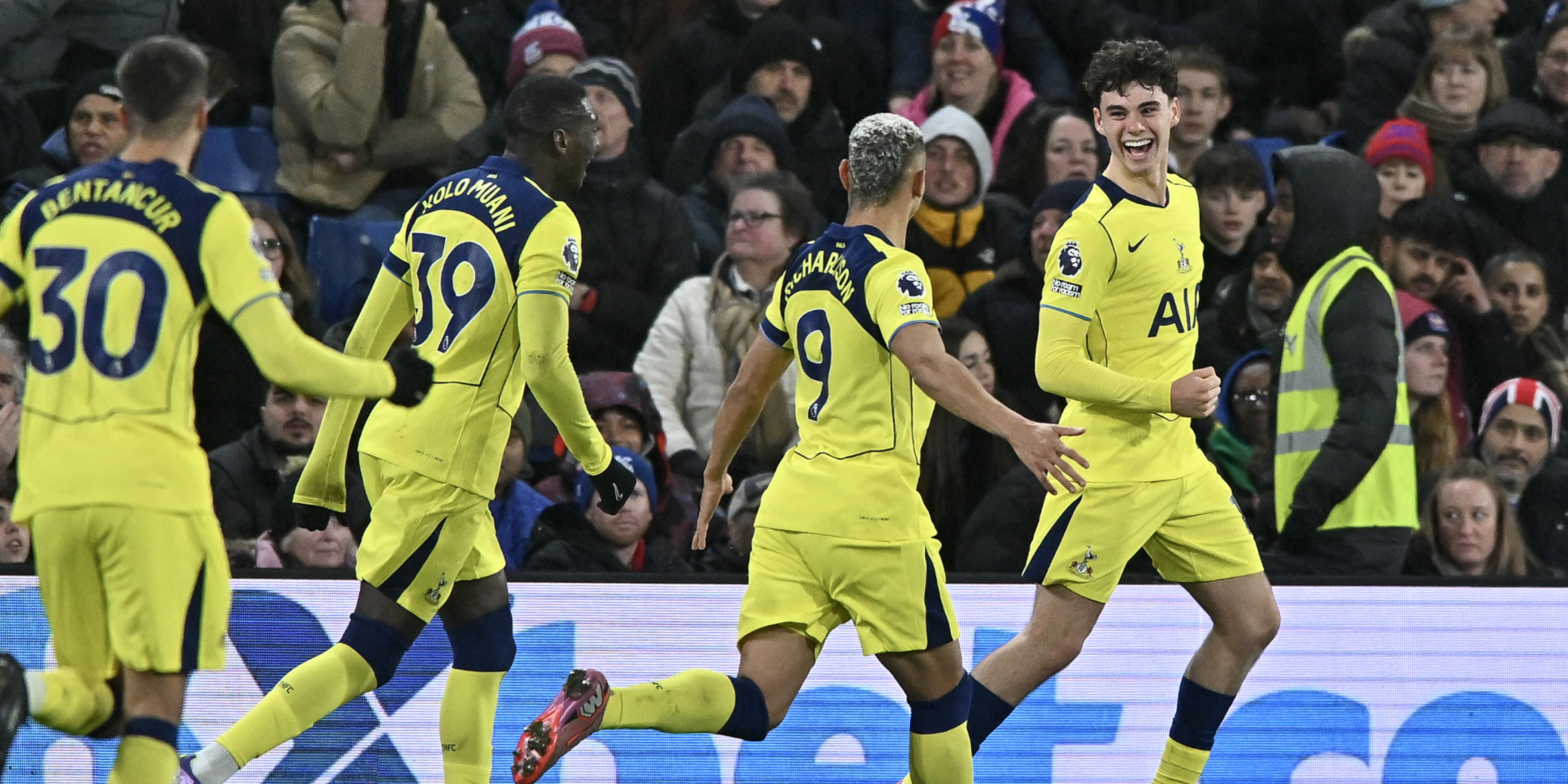 Spurs deliver big win for Frank as Calvert-Lewin denies Sunderland