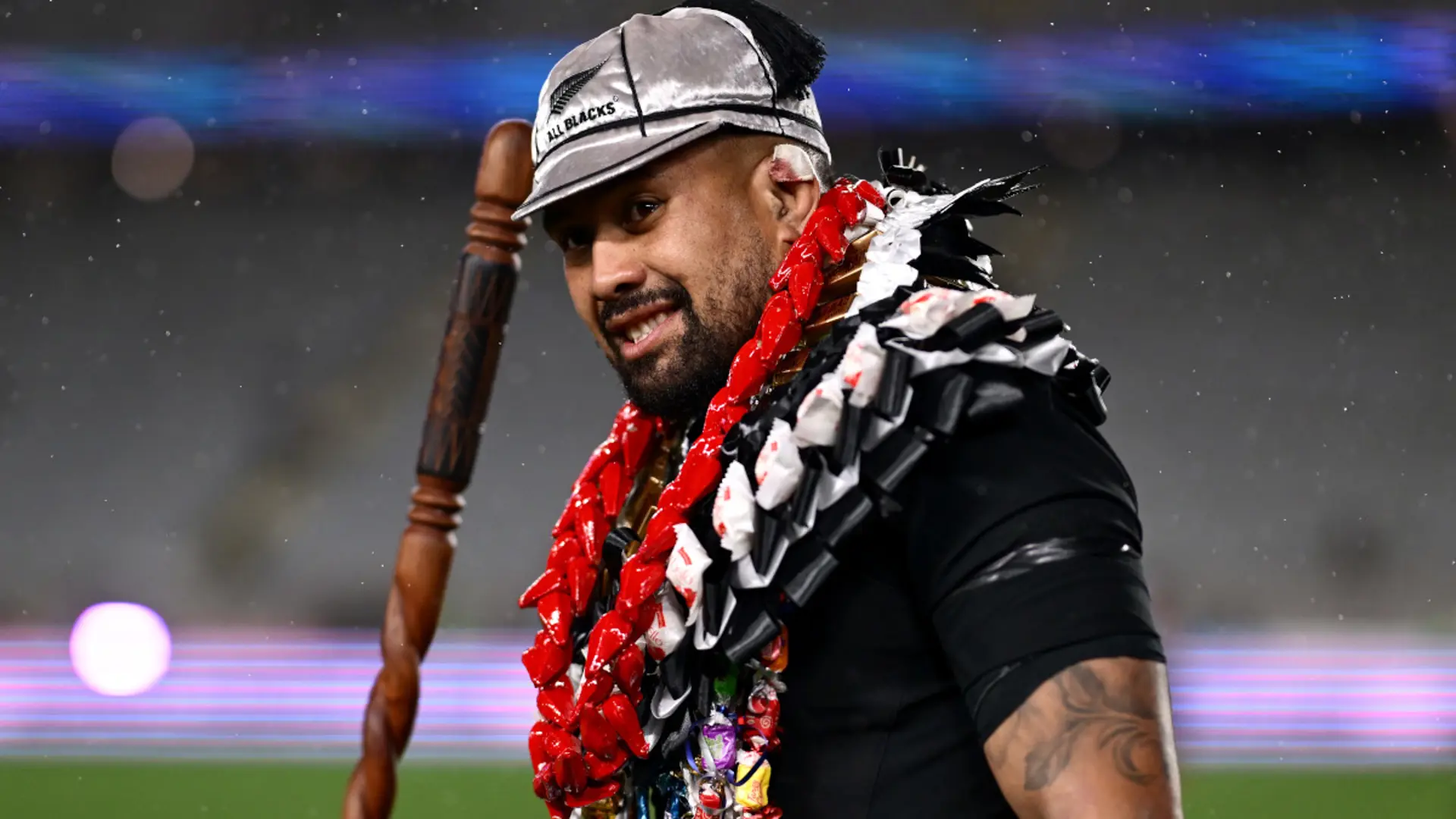 New Zealand's Savea hailed for heroics in his 100th test