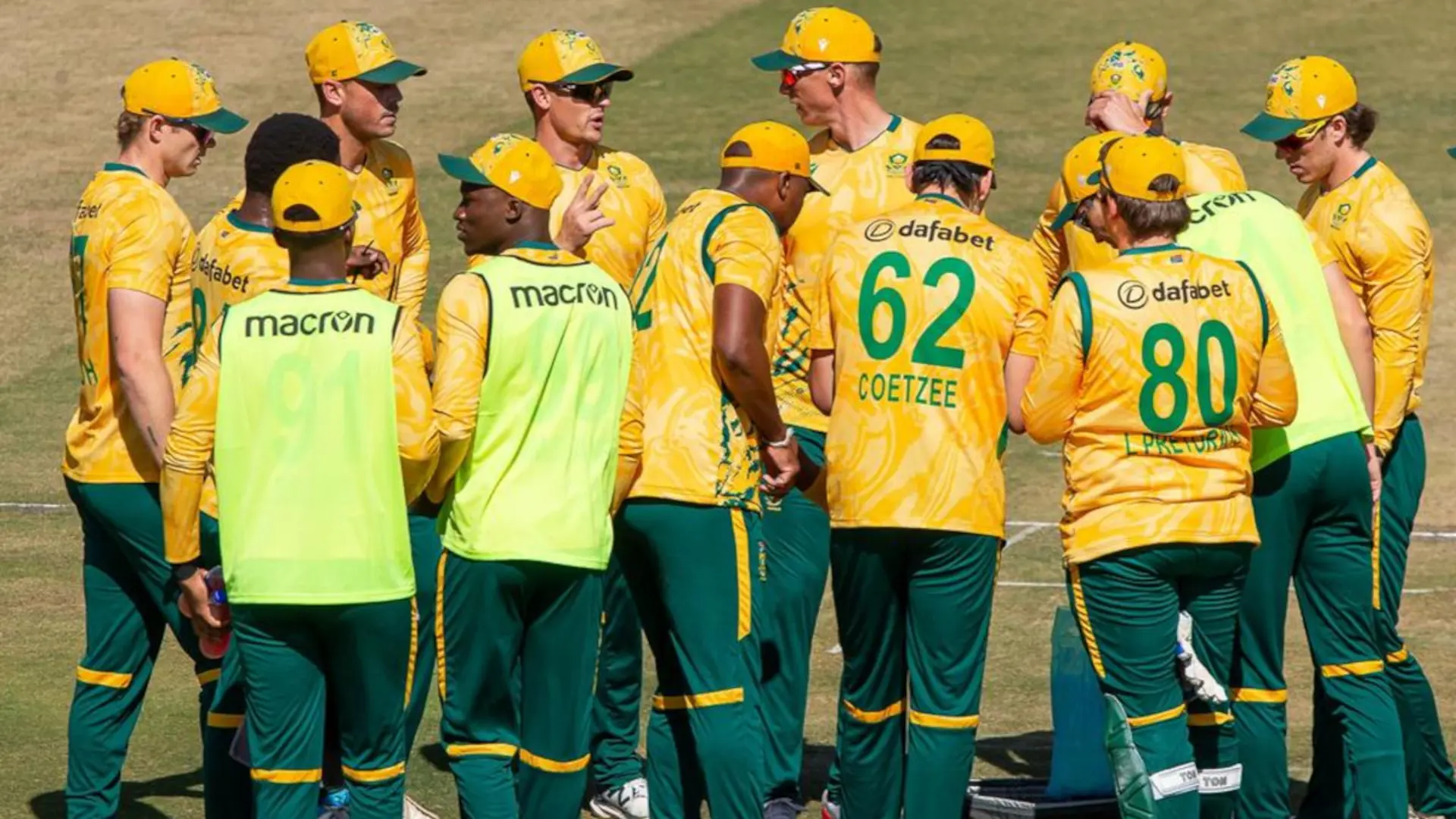 Robinson, Jacobs push New Zealand to challenging 173 for five