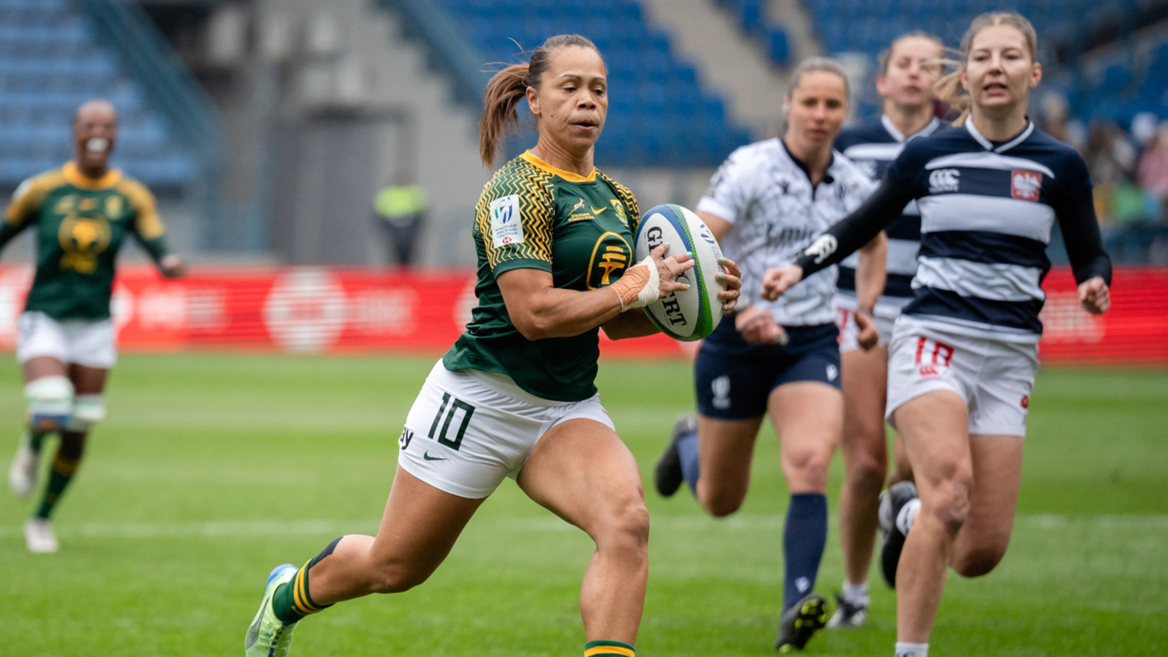 Simmers praises teammates for Krakow glory