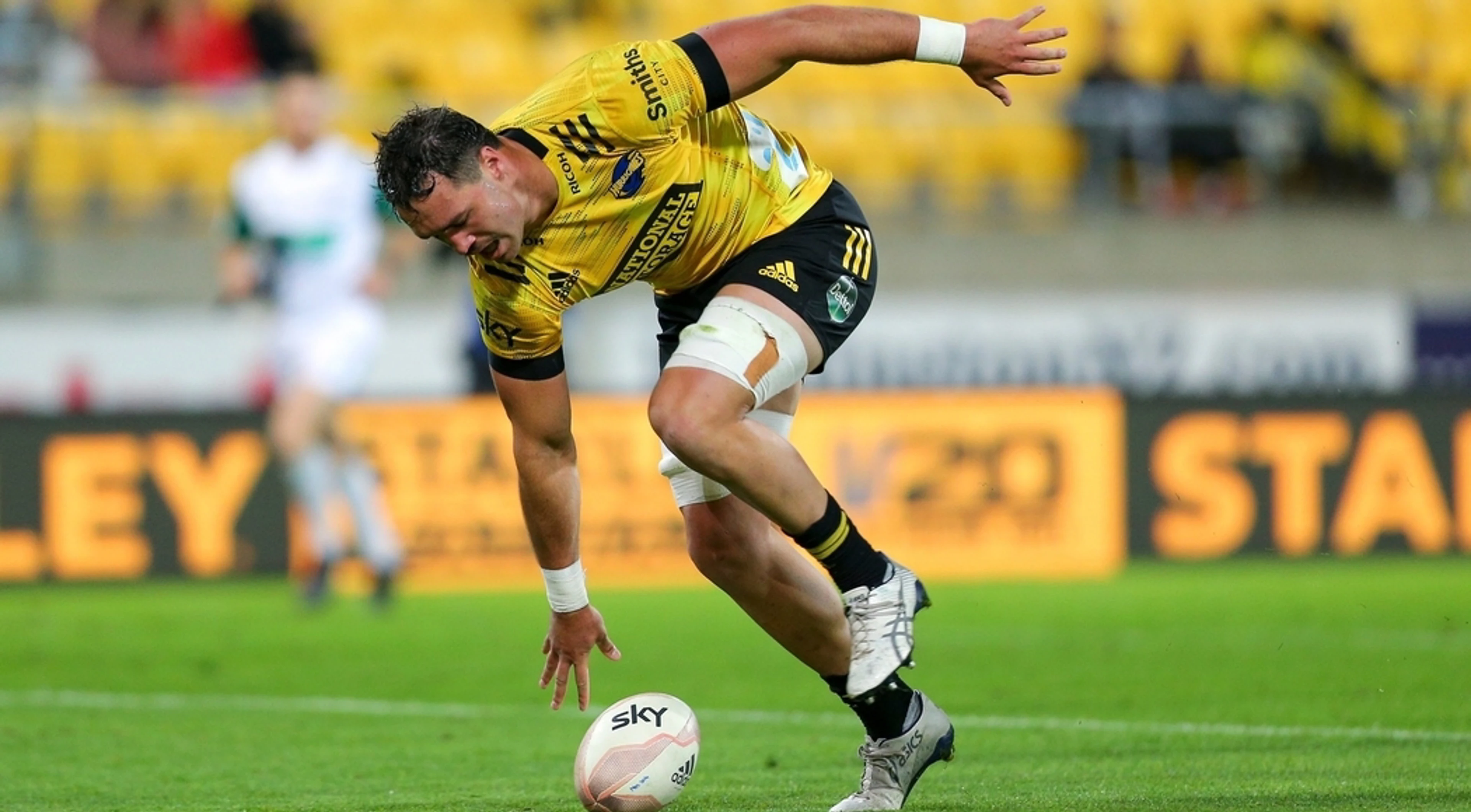 Hurricanes down Highlanders to end season on high