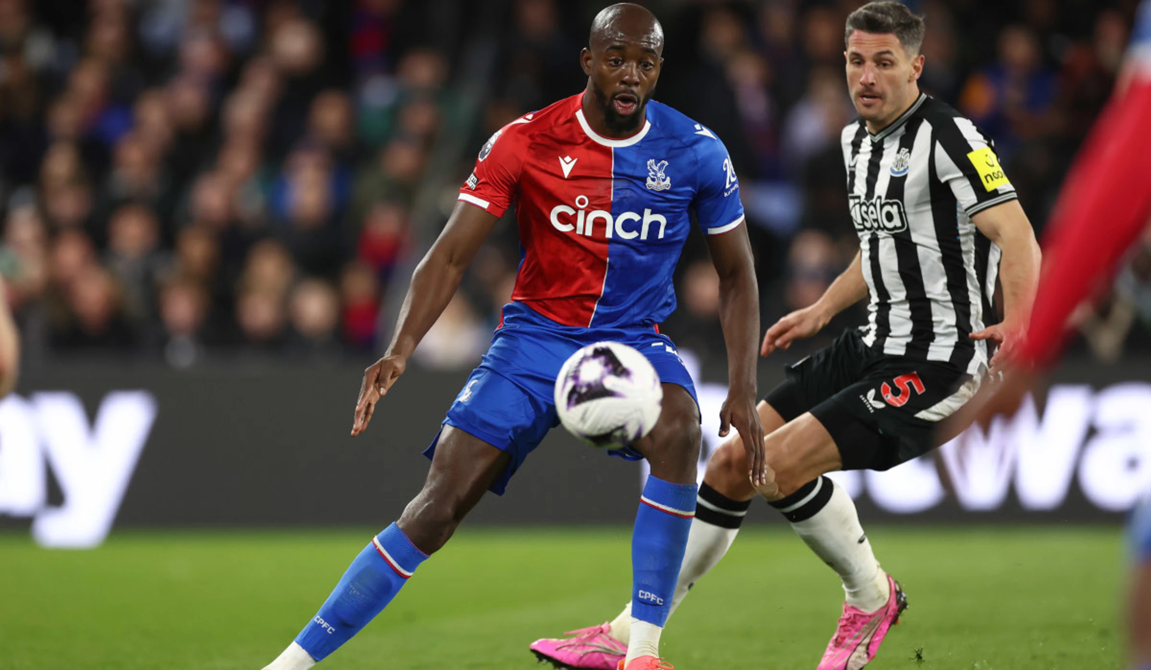 Mateta double fires Palace to win over Newcastle