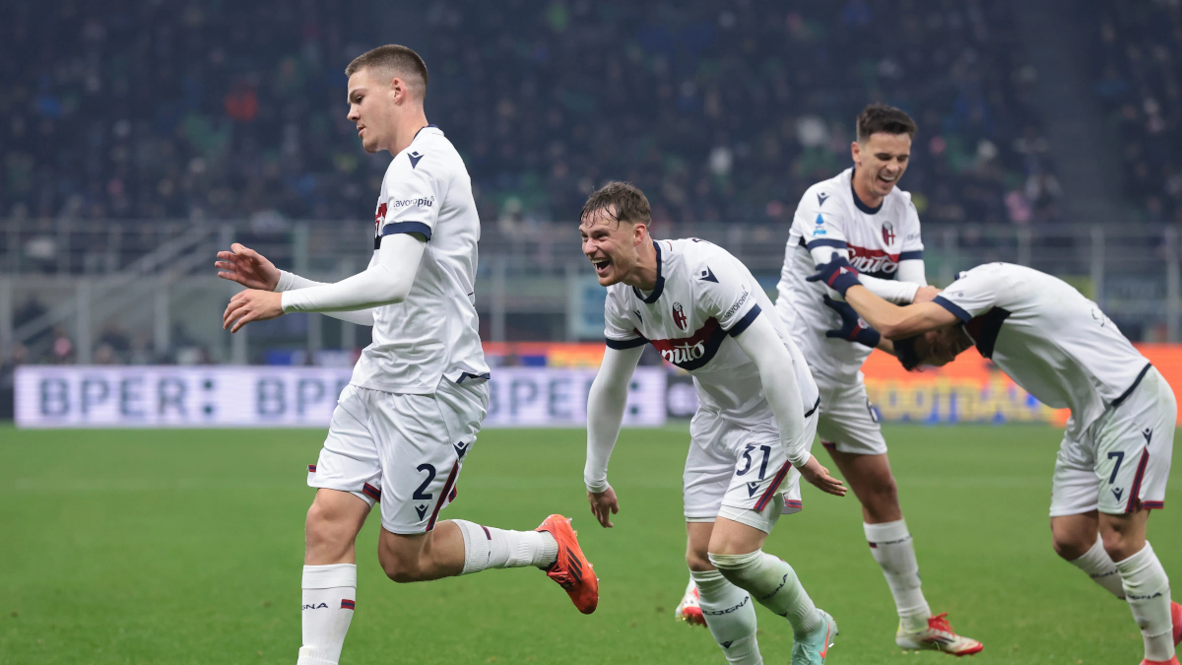 Inter's title defence slowed by draw with spirited Bologna