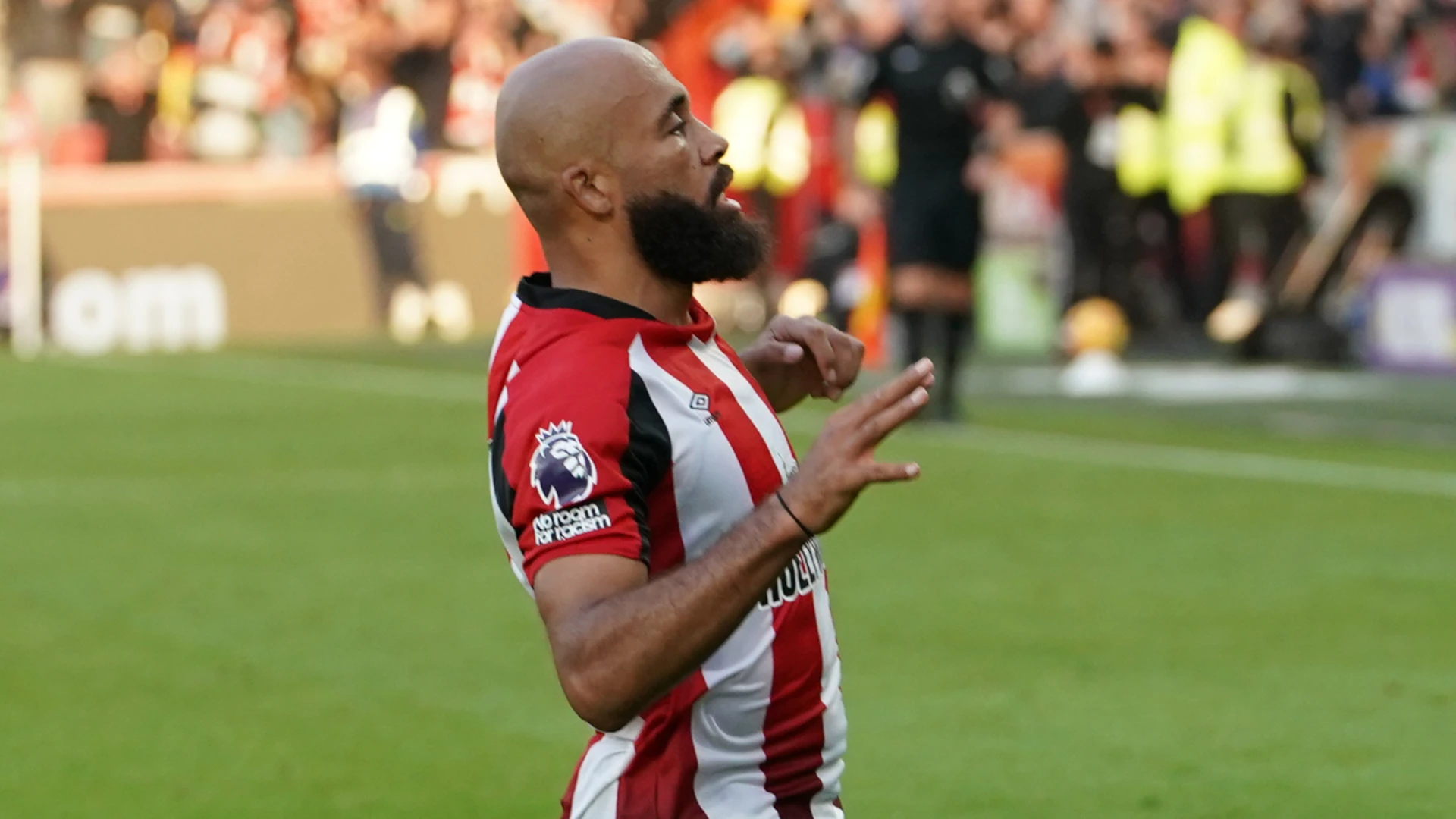 Brentford fight back from two goals down to beat Ipswich