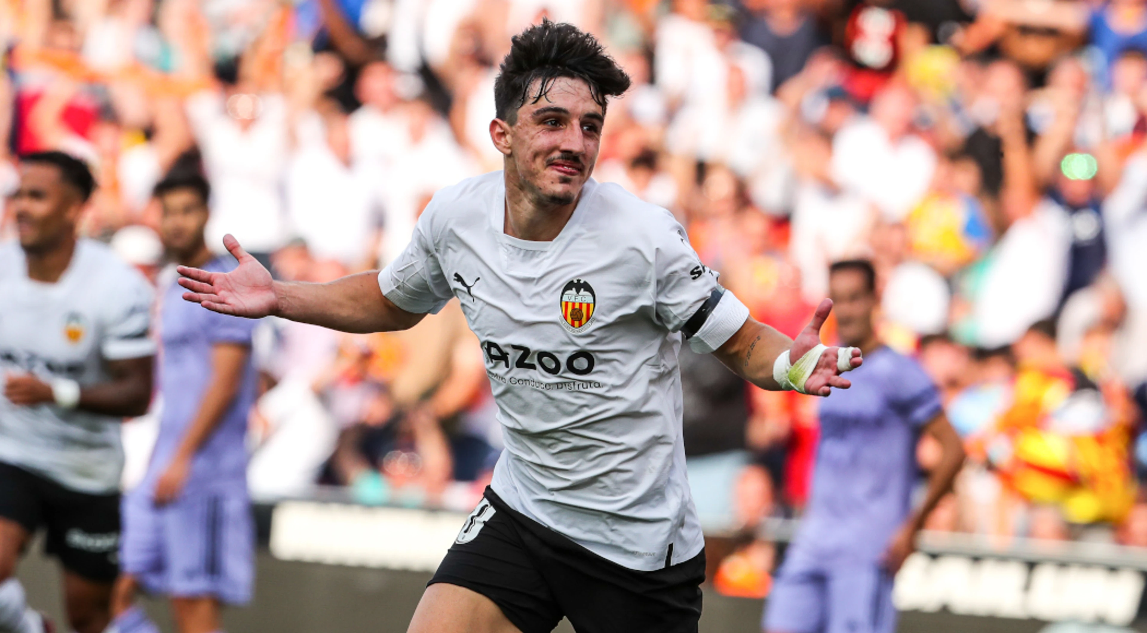 Valencia scrape vital win over Real