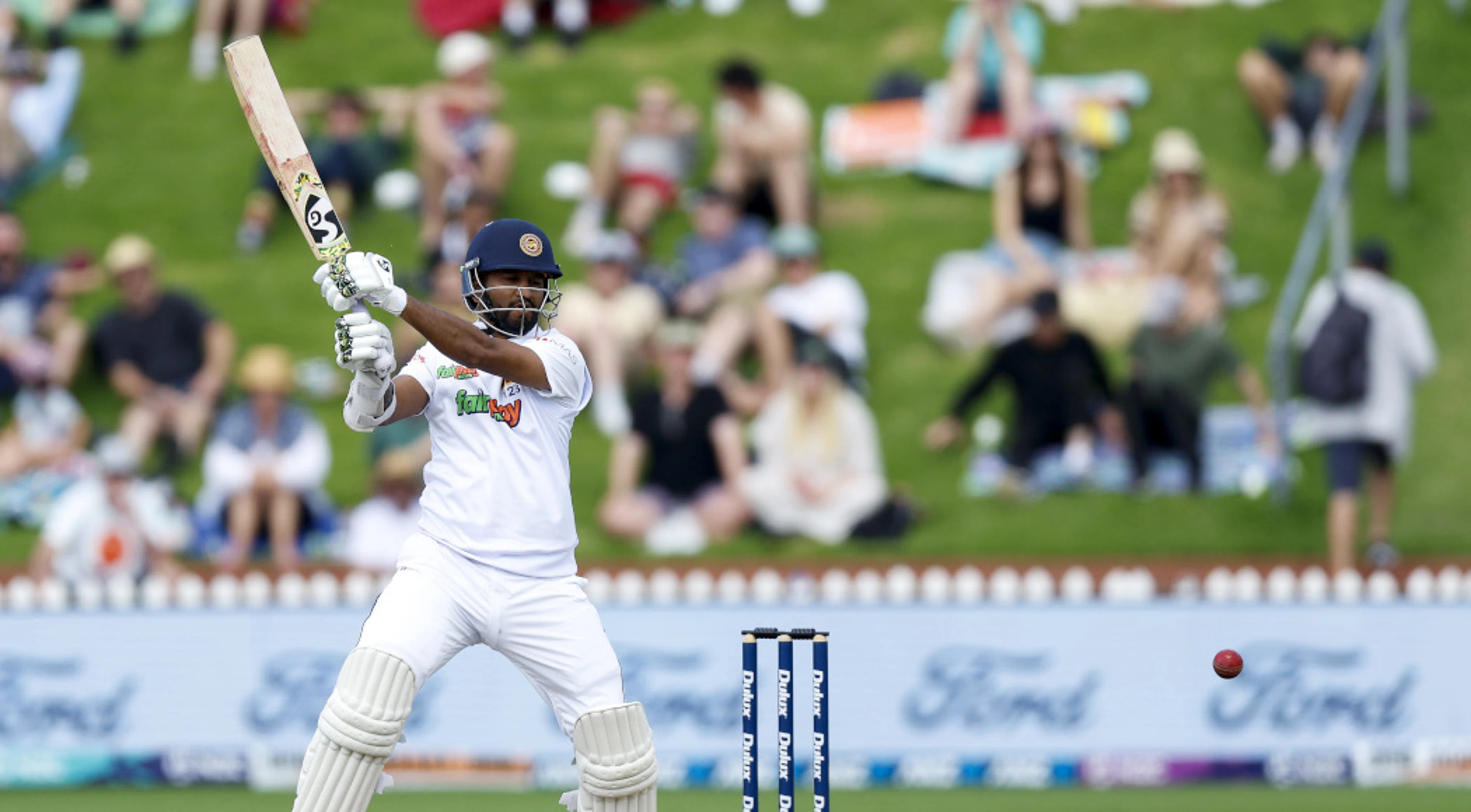 Dominant New Zealand close on series sweep of Sri Lanka