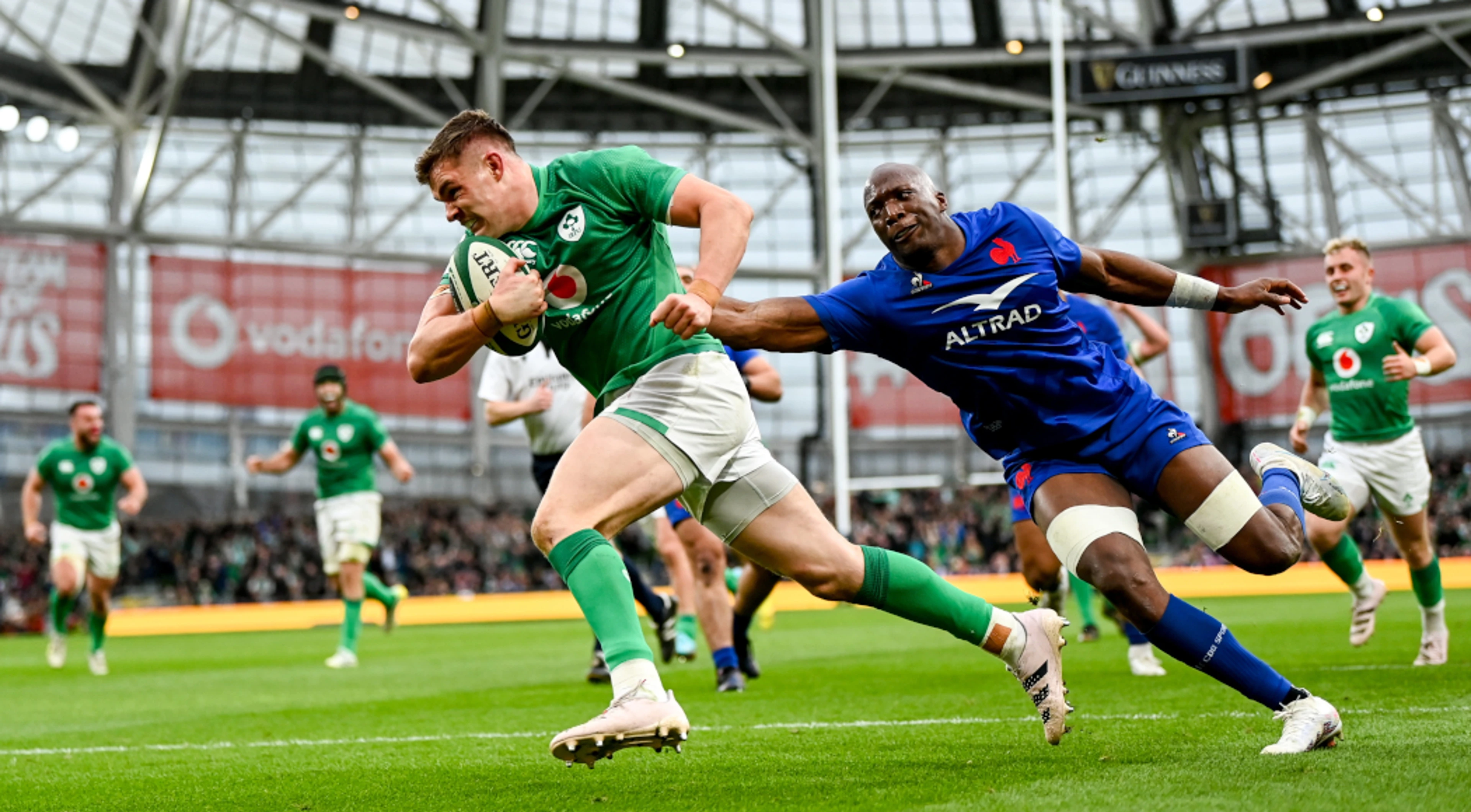 Ireland beat title holders France in Six Nations classic