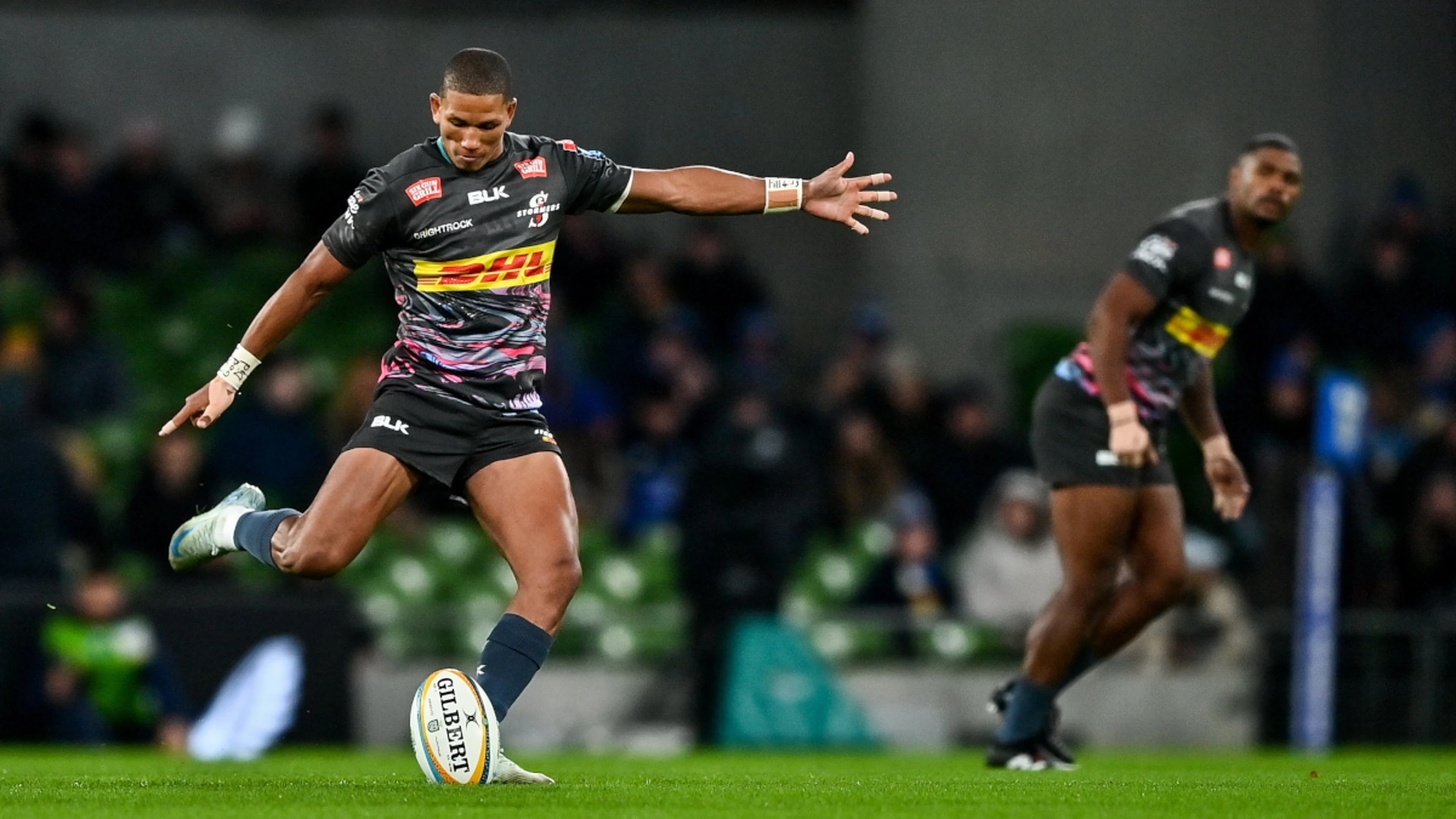 Dobson blames himself as Manie injury compounds defeat