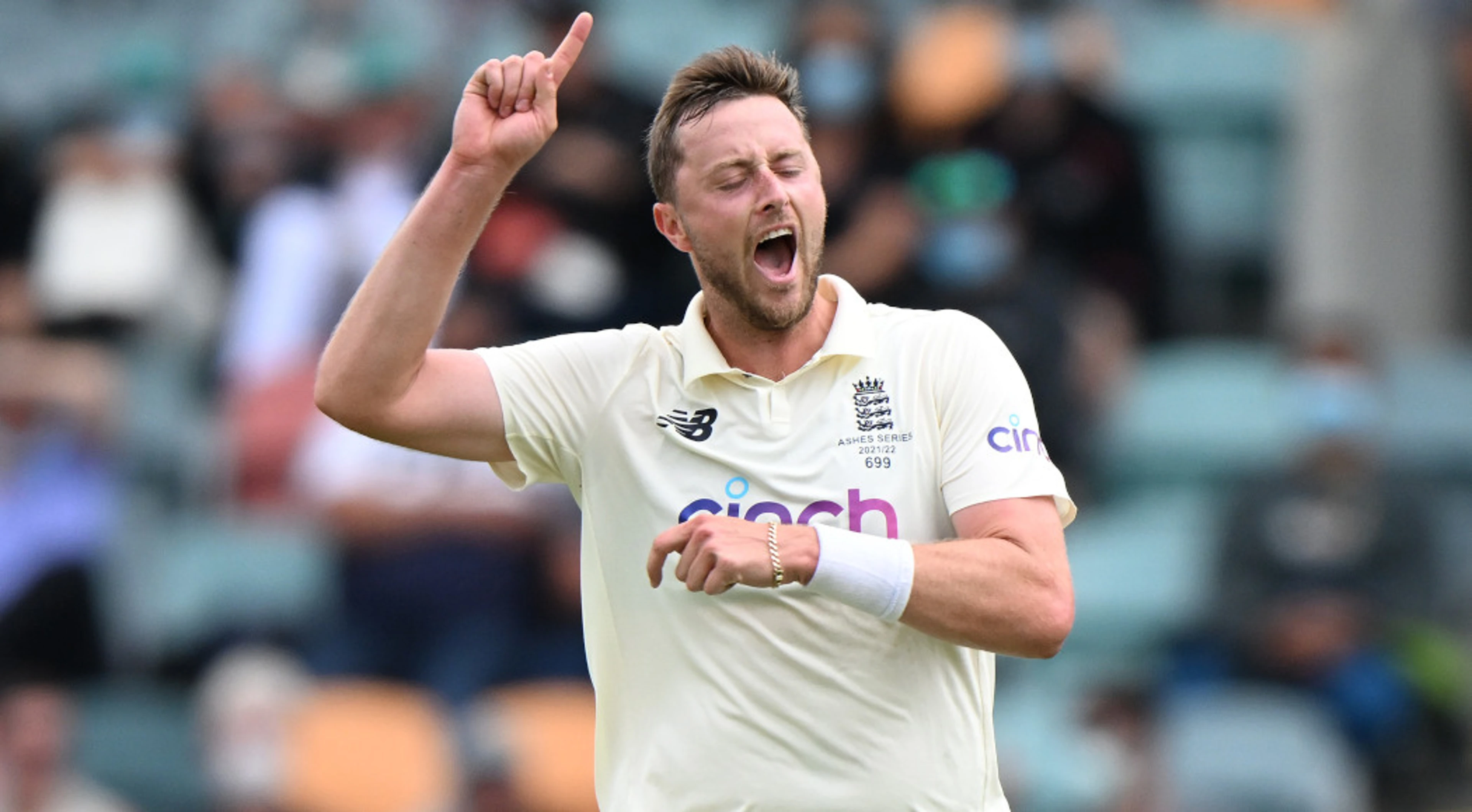 England's Robinson needs to be fitter - bowling coach